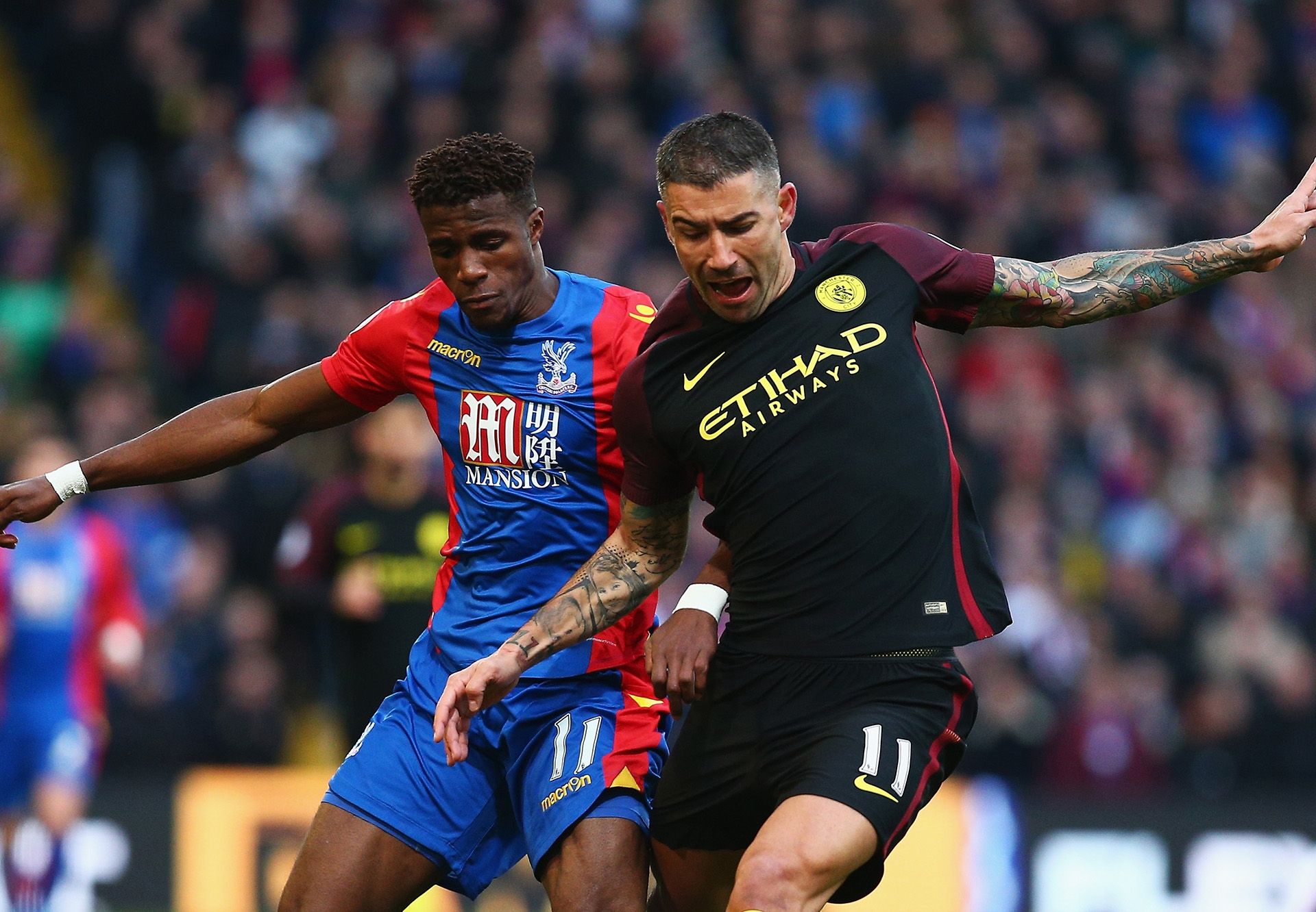 HD Aleksandar Kolarov Wilfried Zaha Man City Crystal Palace