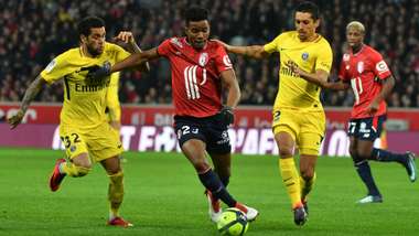 Thiago Mendes Daniel Alves Lille PSG Ligue 1 03022018
