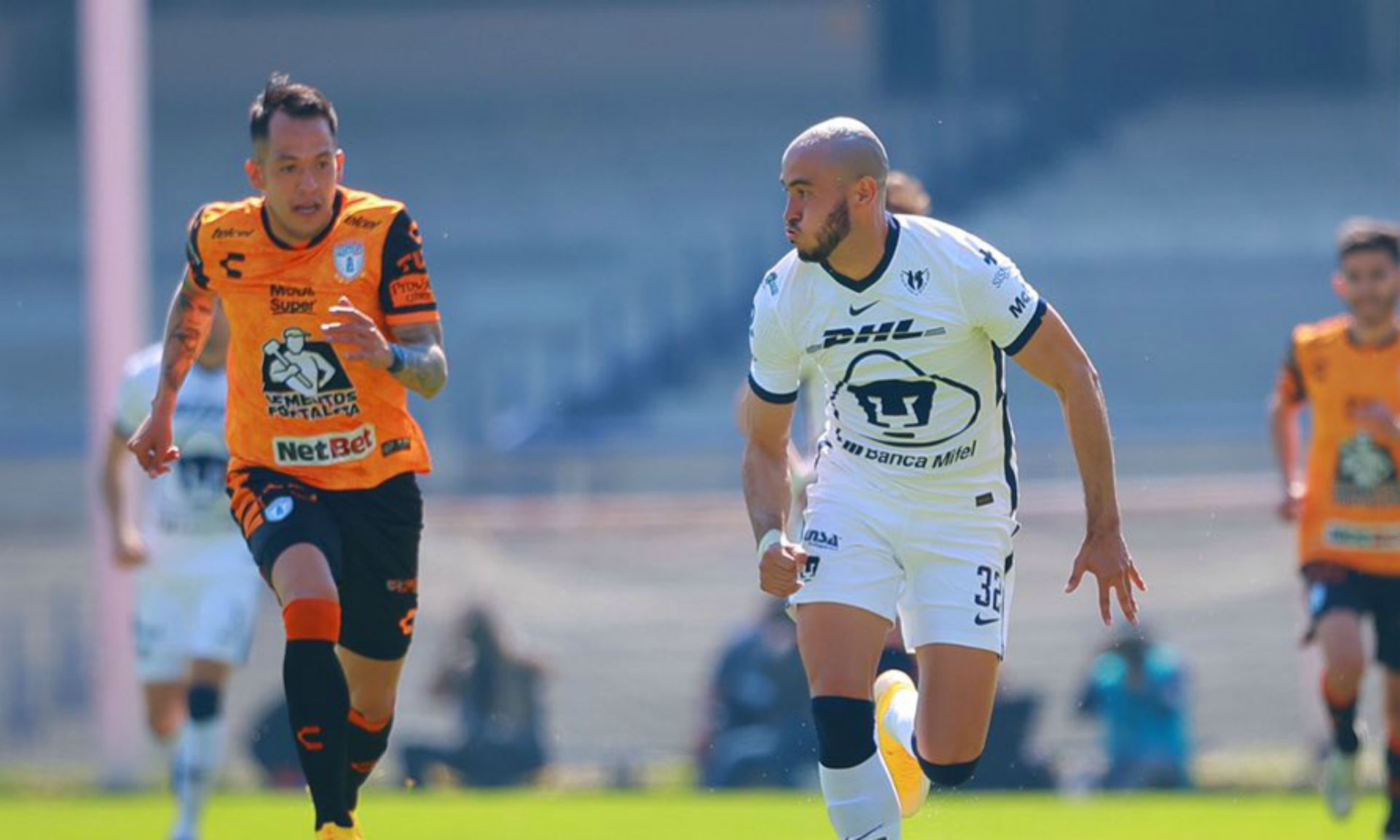 Rodrigo Salinas, Carlos Gonzáles / Pumas vs Pachuca Liguilla Guardianes 2020