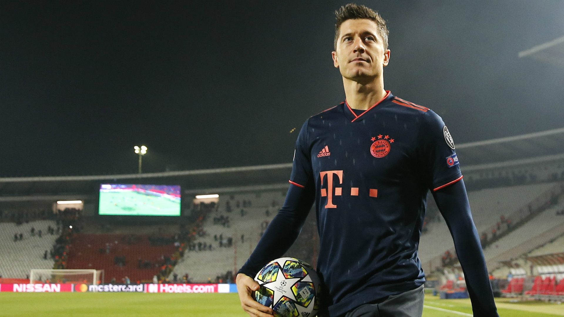 ROBERT LEWANDOWSKI BAYERN MÜNCHEN CHAMPIONS LEAGUE 26112019