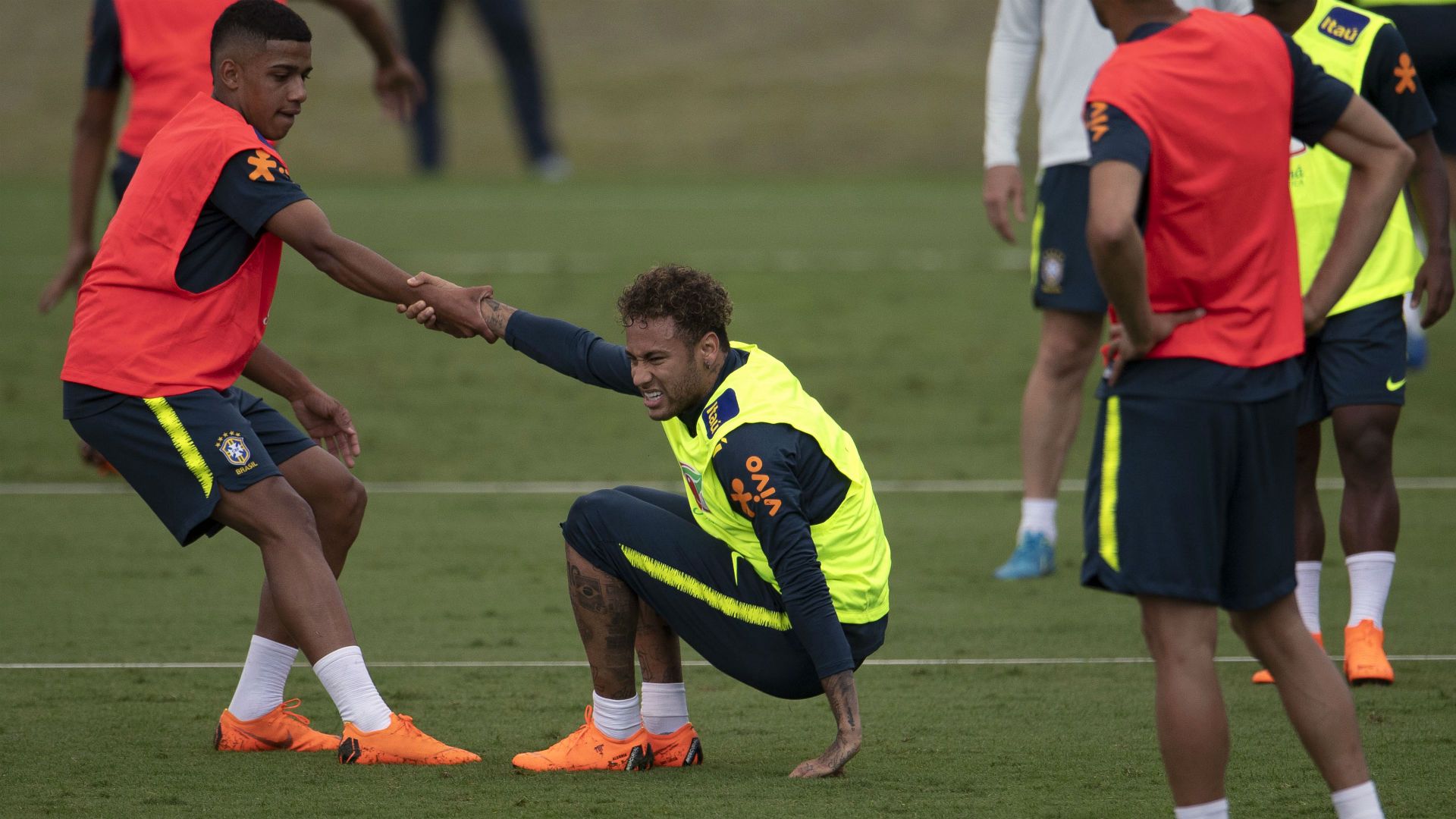 Neymar Tite treino Seleção Brasileira 24 05 2018