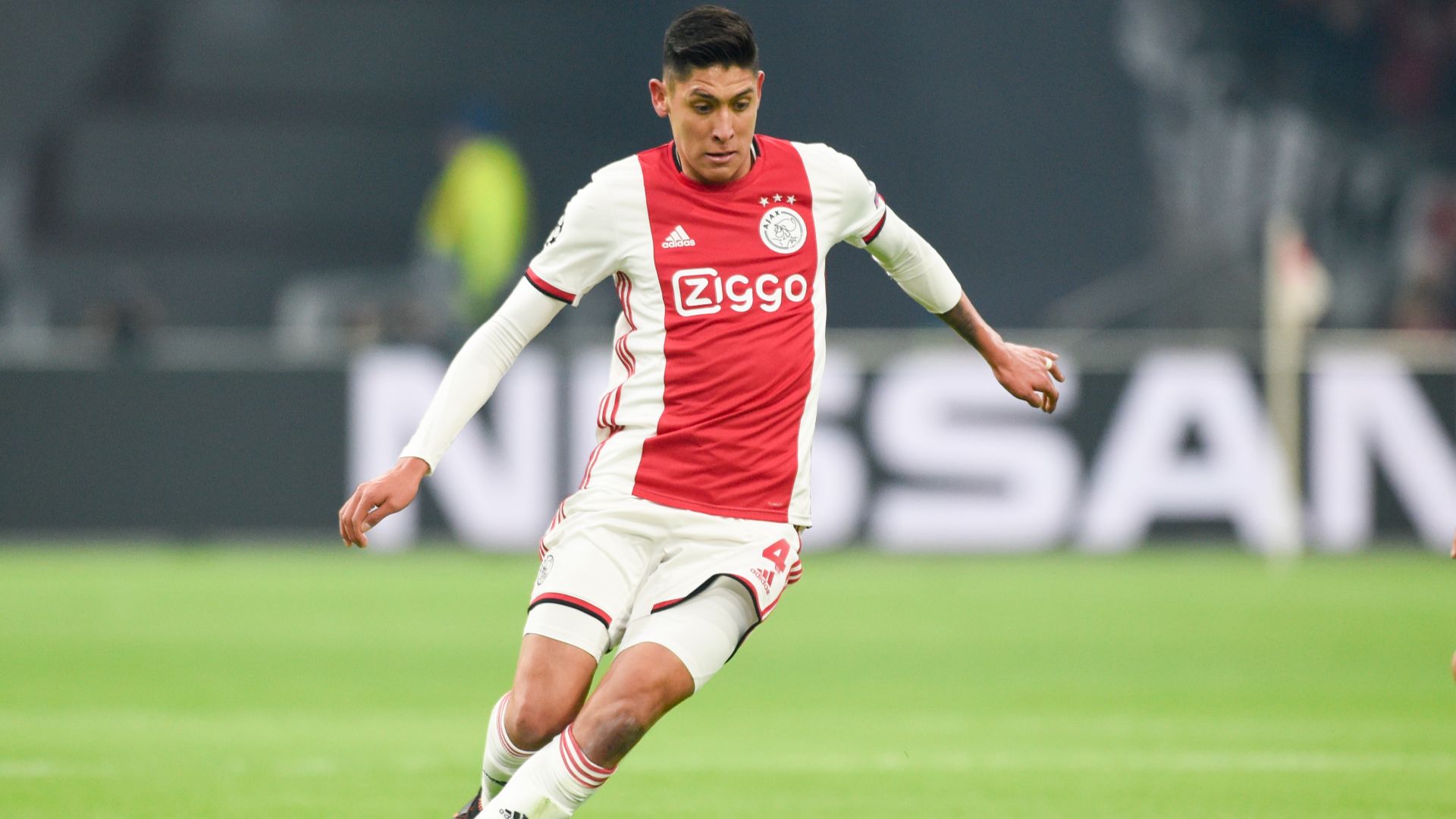 Edson Alvarez Ajax 12102019