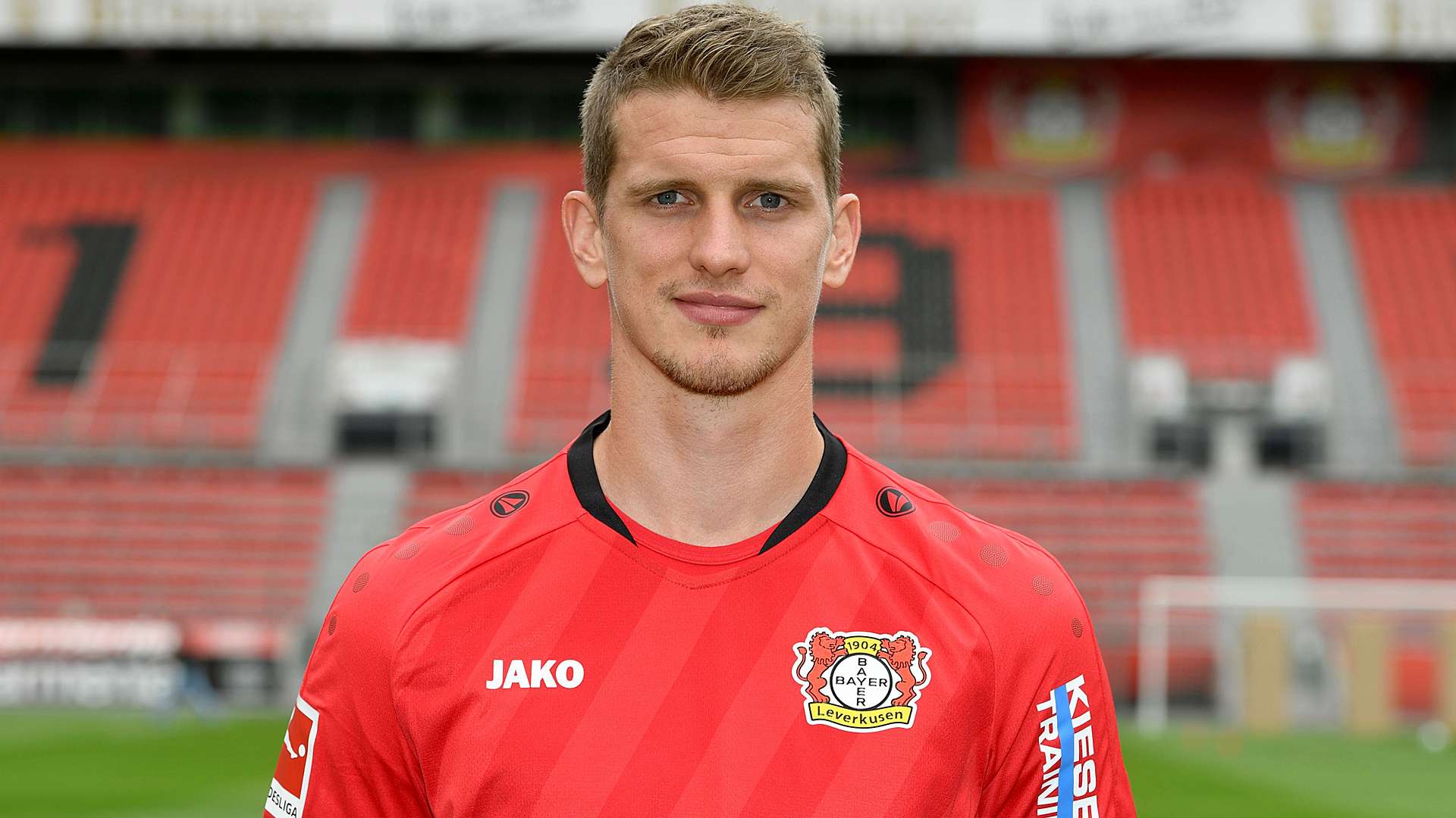 Lars Bender Bayer Leverkusen