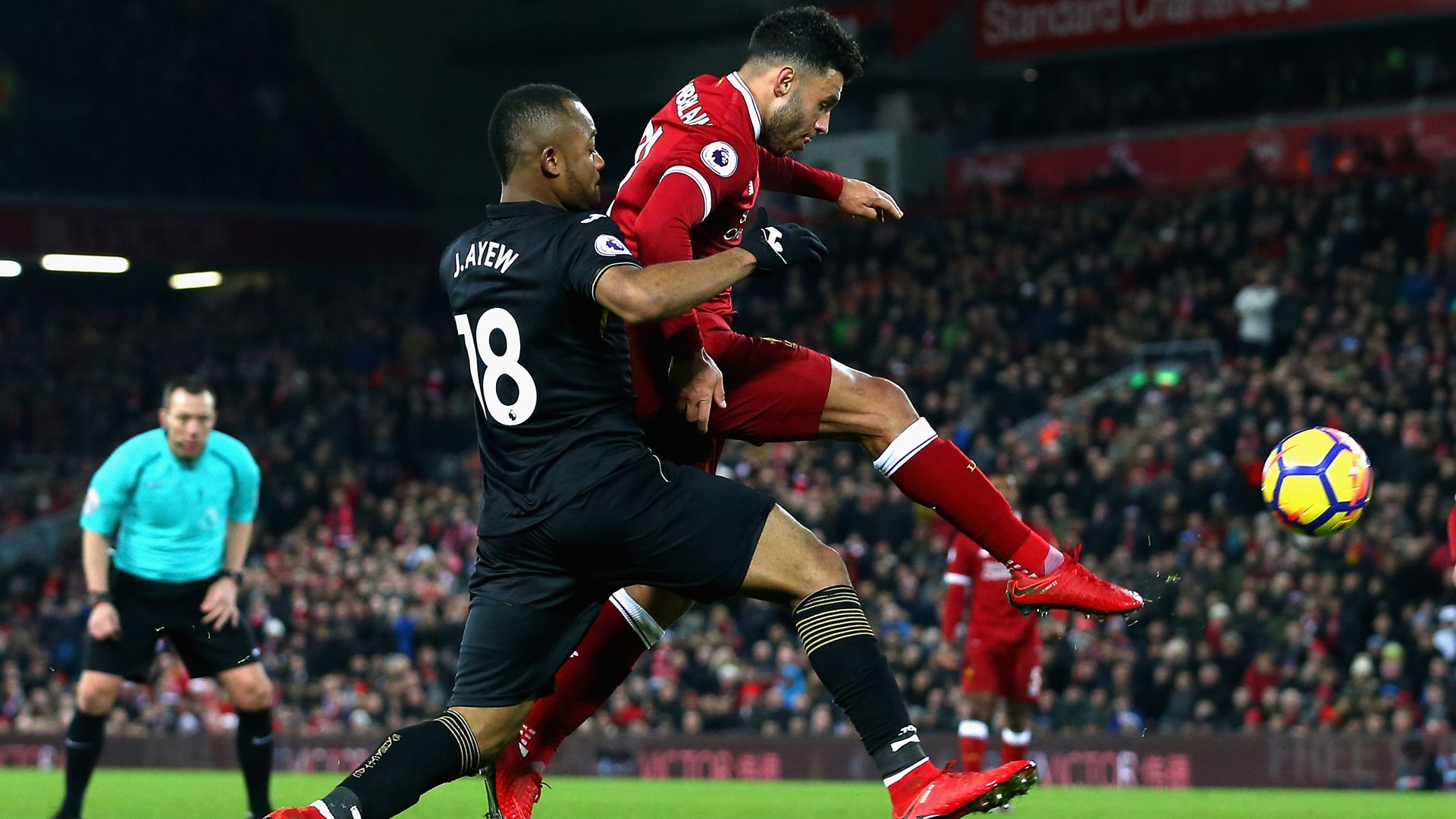 Liverpool Swansea Oxlade-Chamberlain Jordan Ayew 26122017