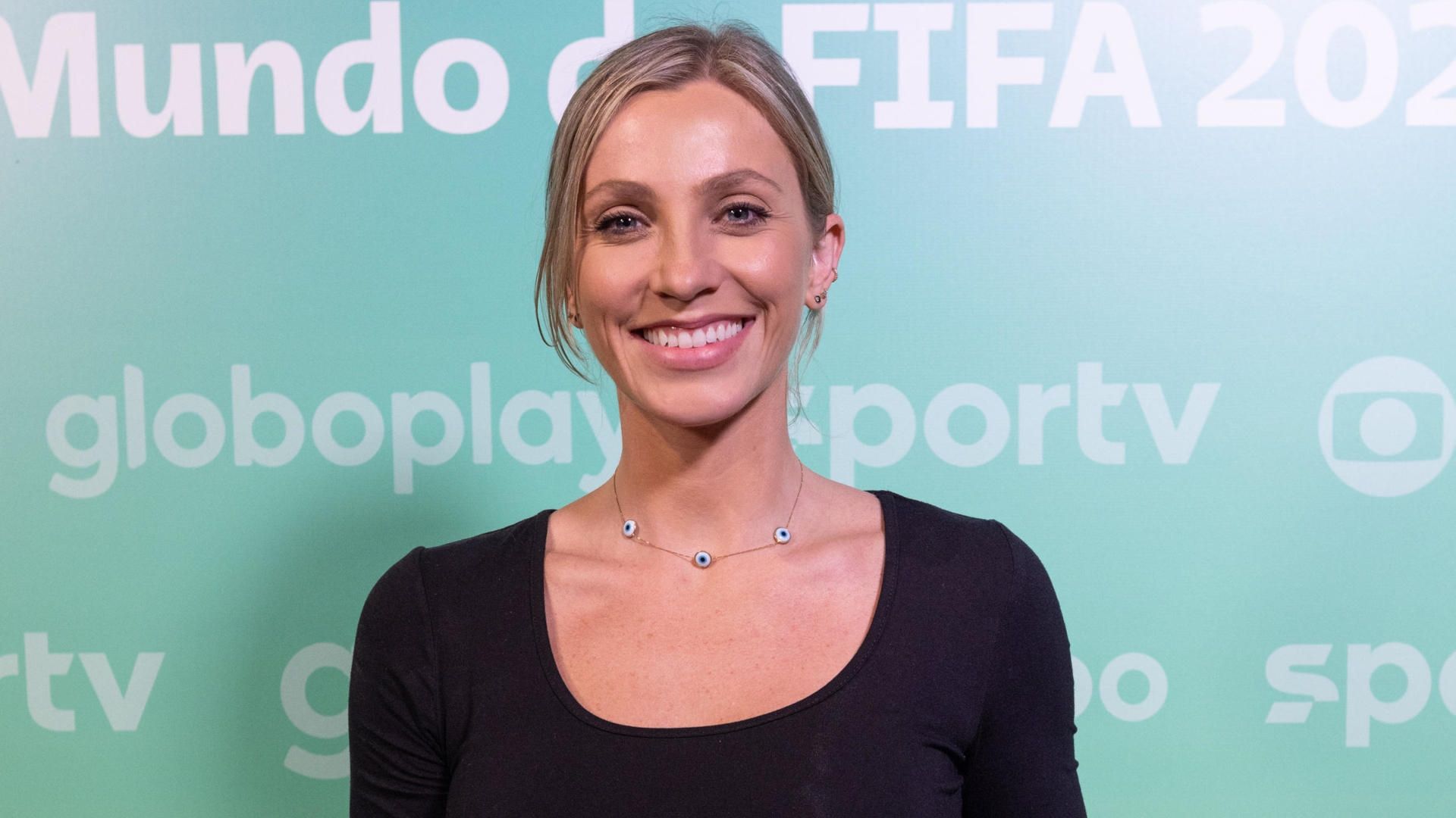 Fernanda Colombo, ex-árbitra e comentarista da Globo (2022)