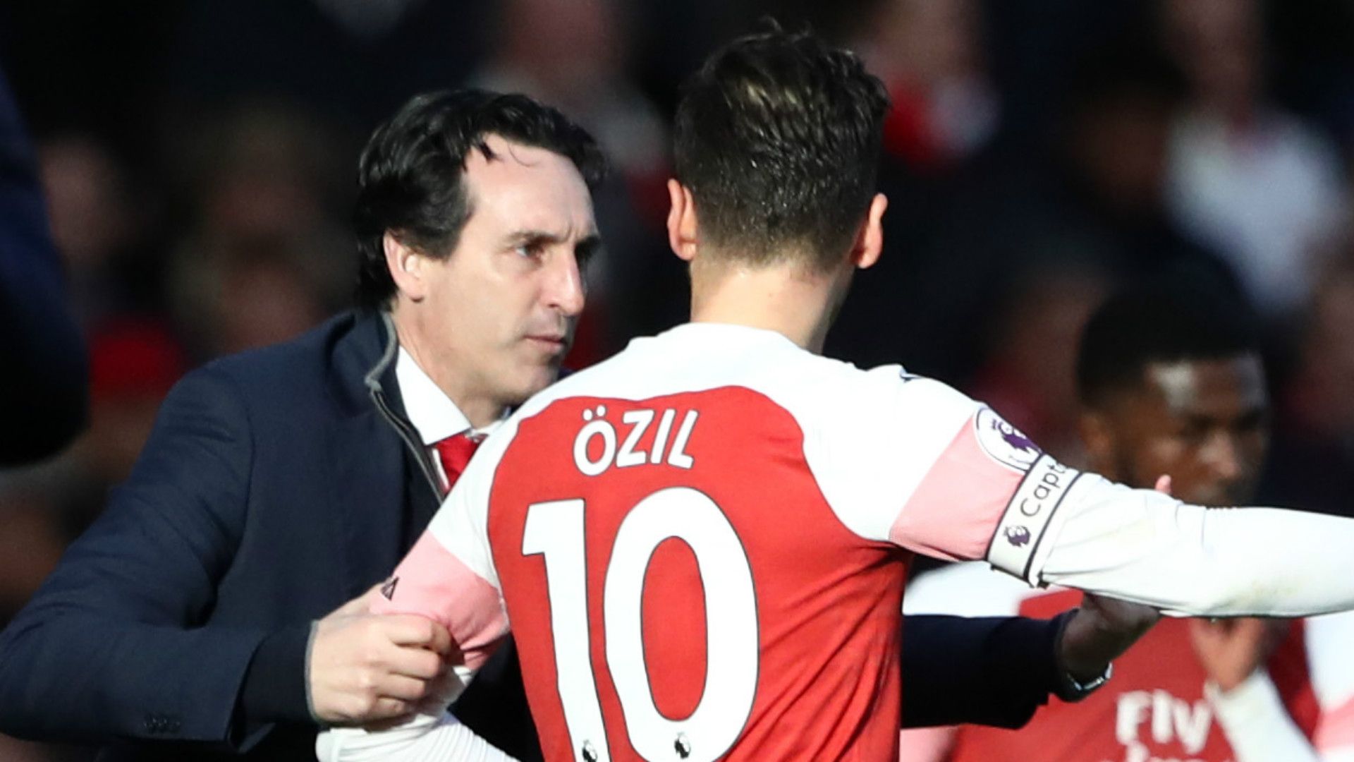 Unai Emery Mesut Ozil Arsenal 2018-19