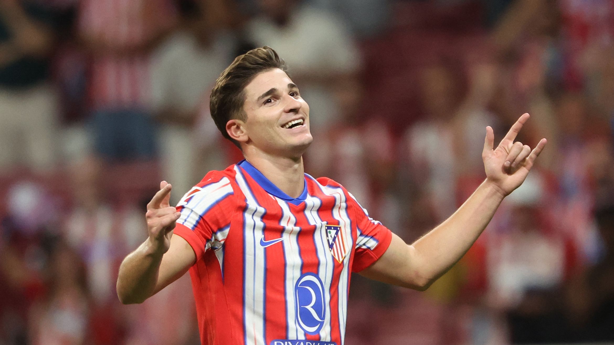 Julián Álvarez se va adaptando bien, le puede dar mucho al Atlético de  Madrid" - Diego Forlán da su bendición al nuevo goleador colchonero |  Goal.com Argentina