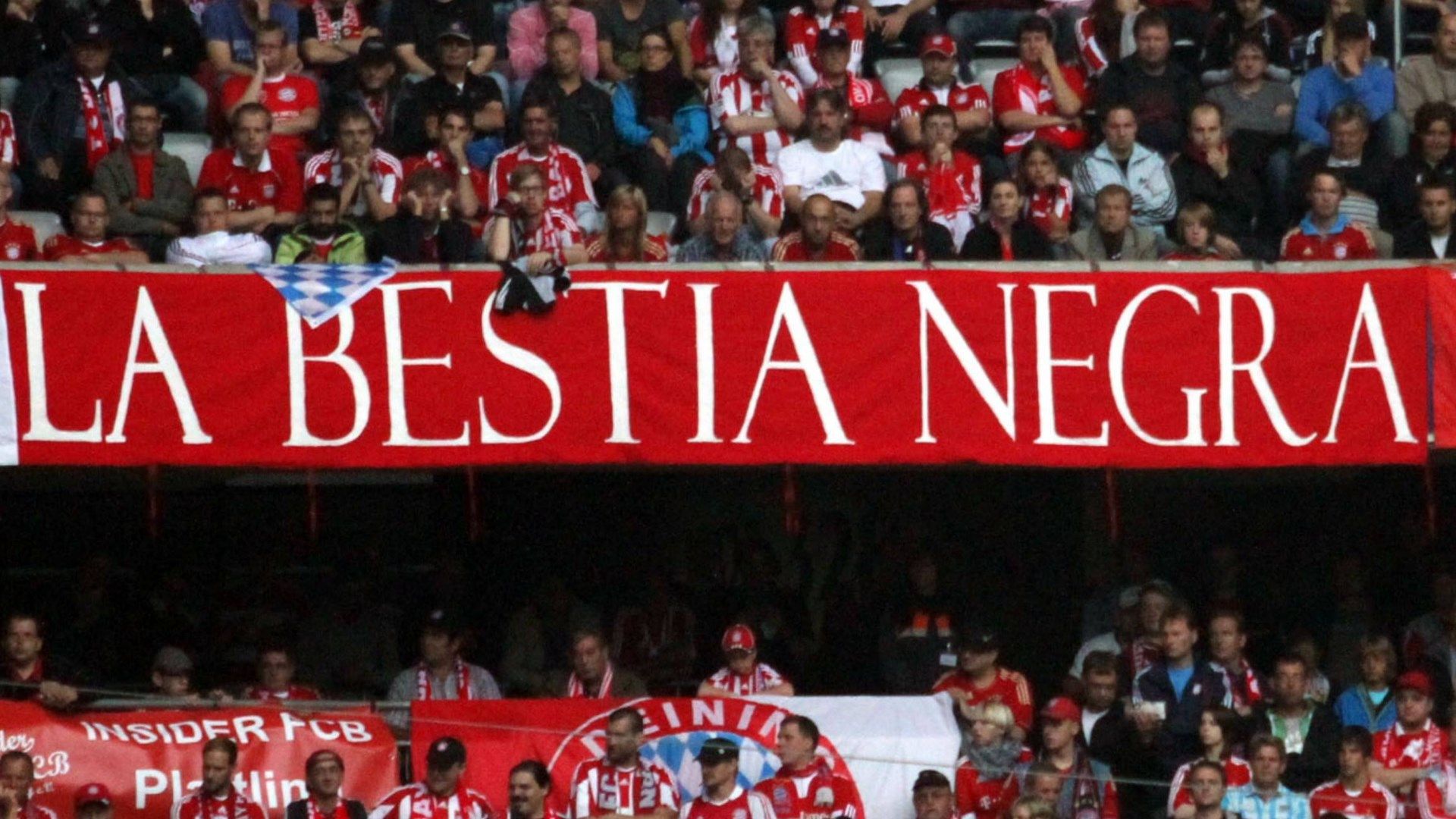 ONLY GERMANY Bayern fans bestia negra 2011