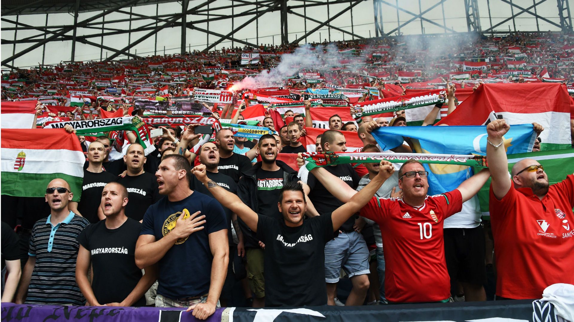 Hungary fans