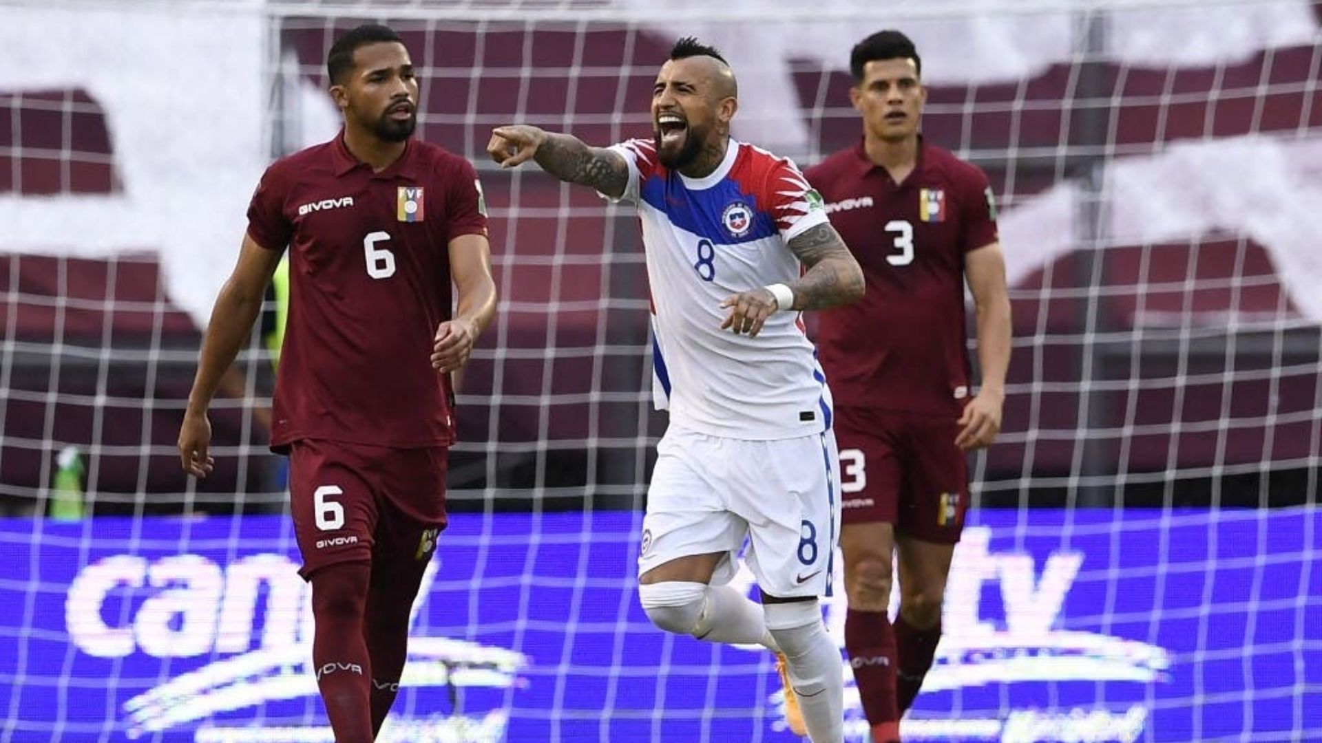 Arturo Vidal Chile Venezuela