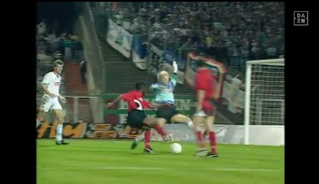 Screenshot Kahn Okocha 1993