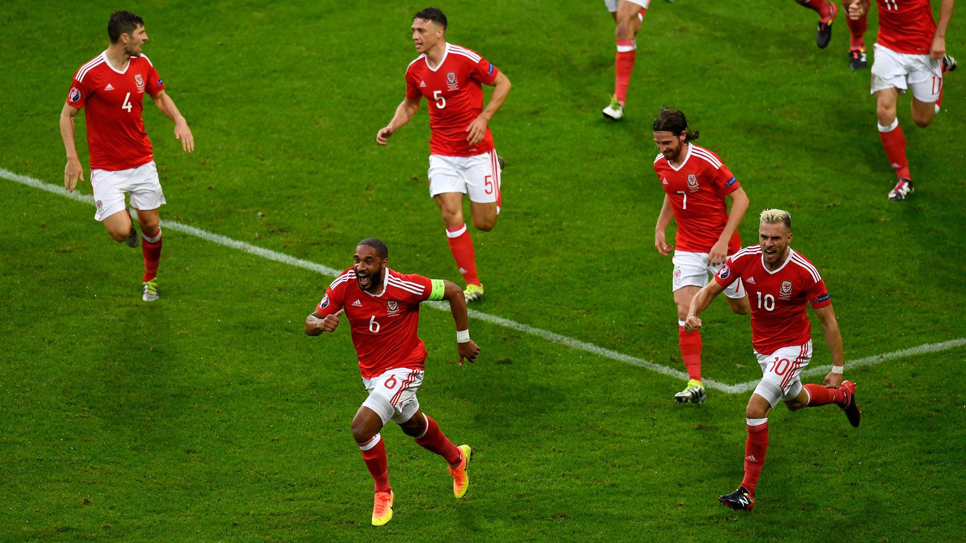 Wales Belgien Ashley Williams 01072016