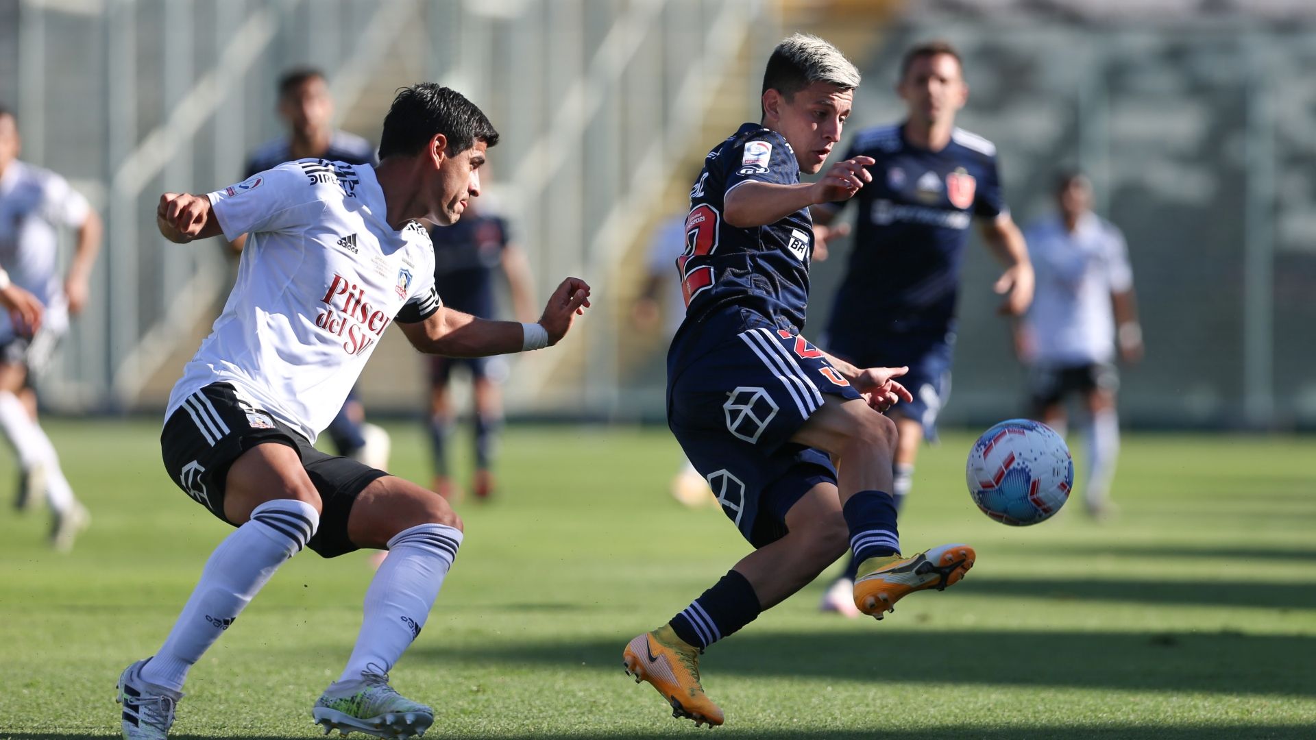 170121 Colo Colo Universidad de Chile Pablo Aránguiz y Julio Barroso