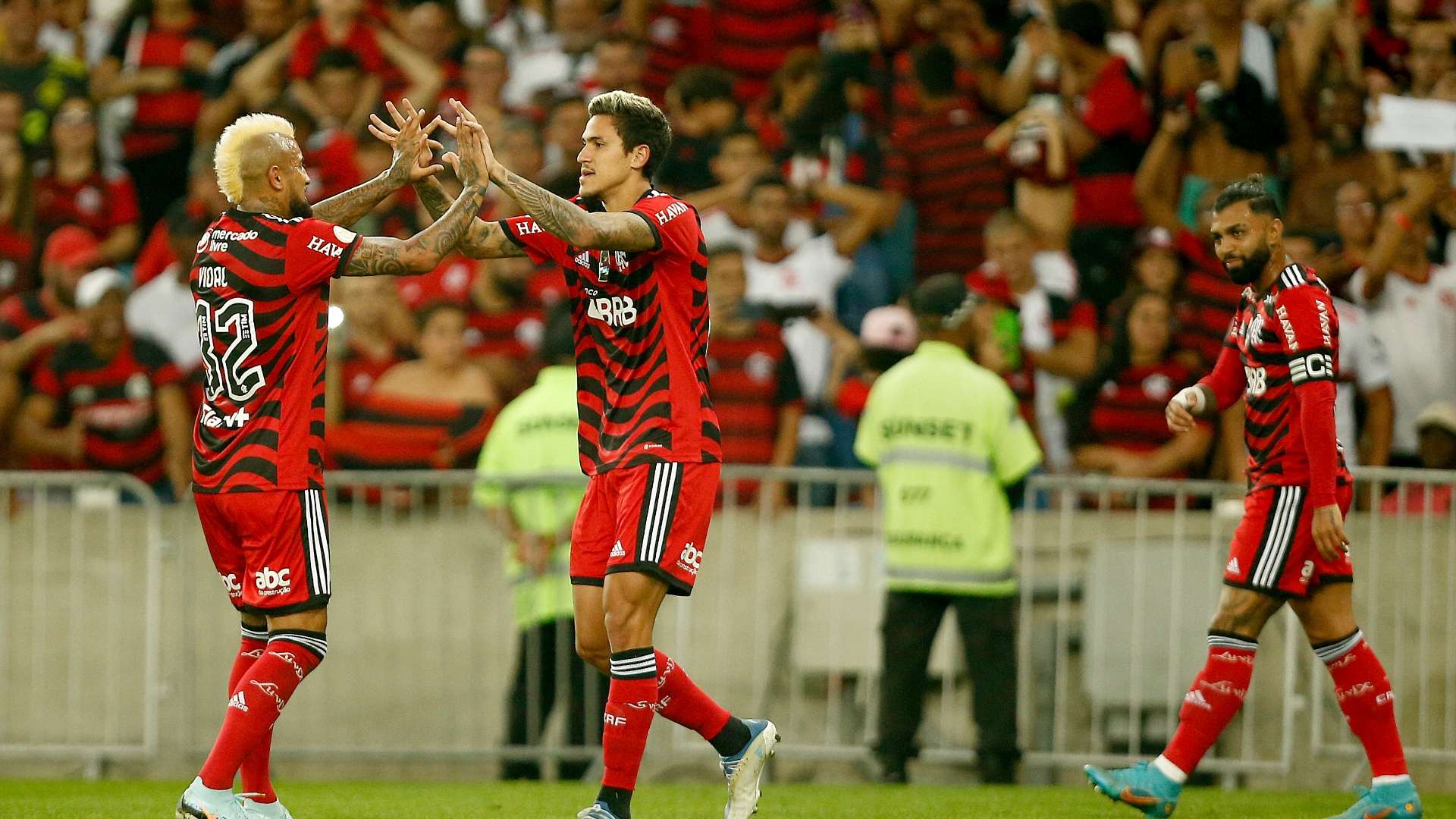 Pedro - Arturo Vidal Flamengo