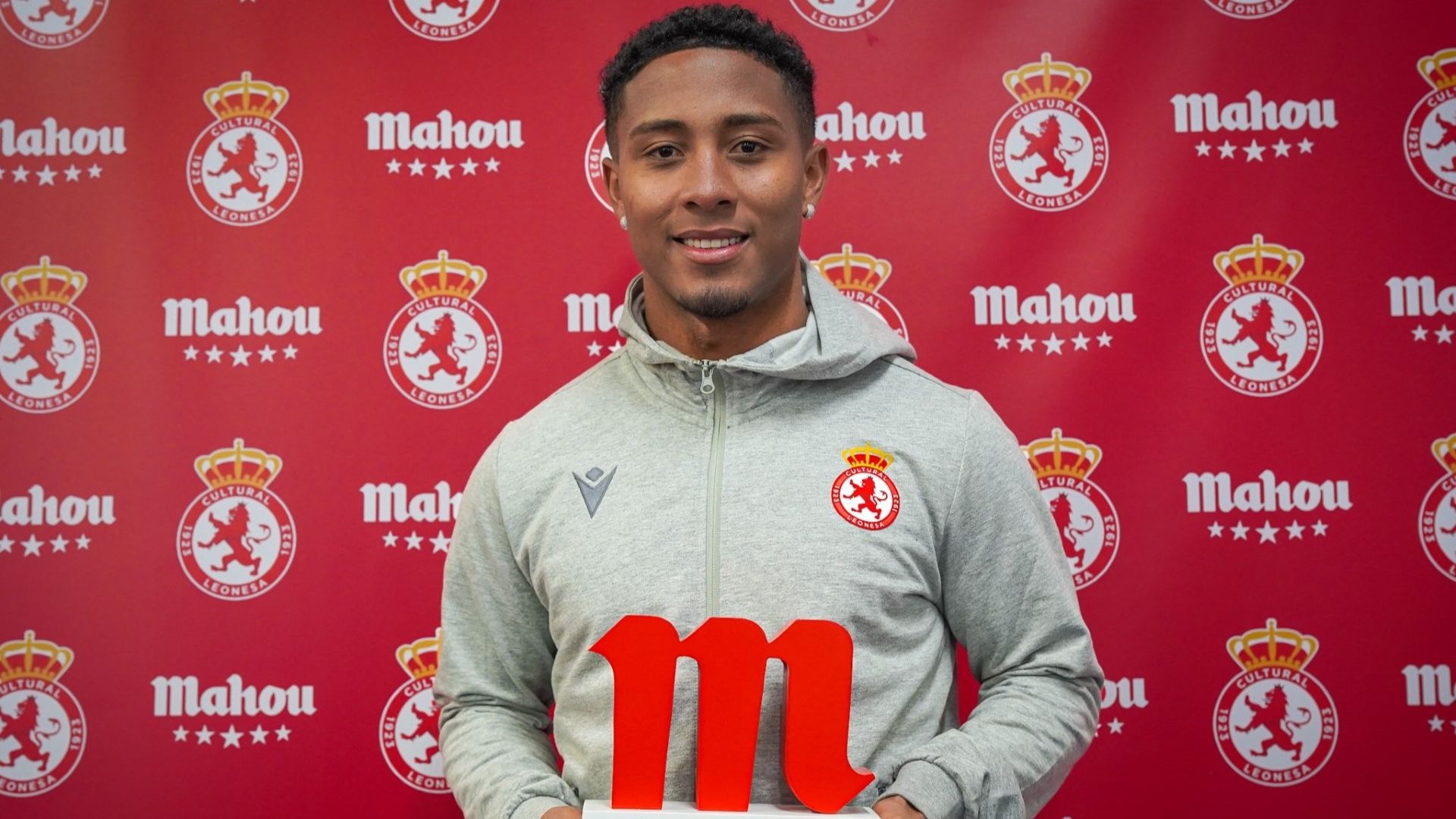 Lucas Ribeiro, Cultural Leonesa