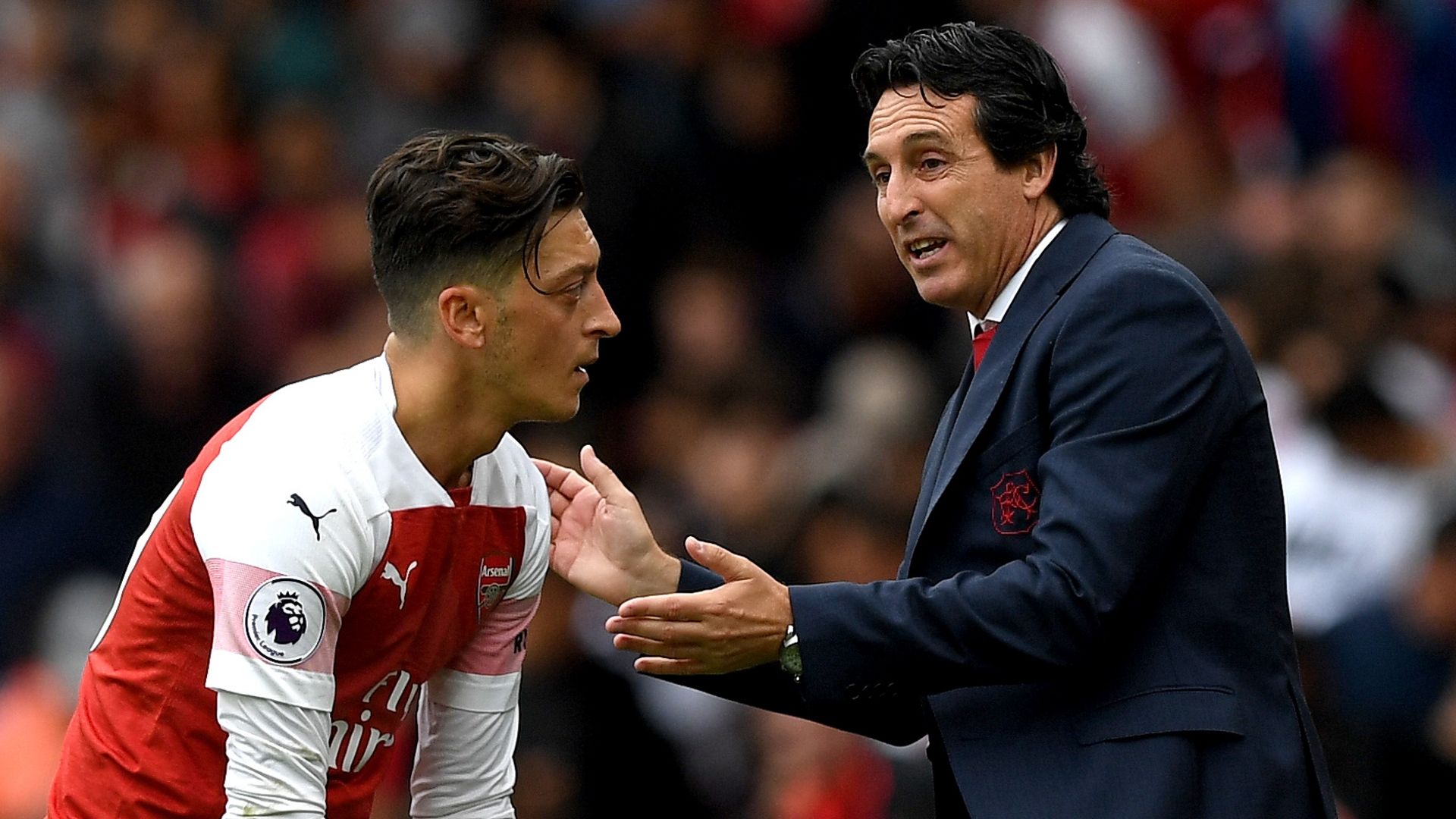Mesut Ozil Unai Emery Arsenal