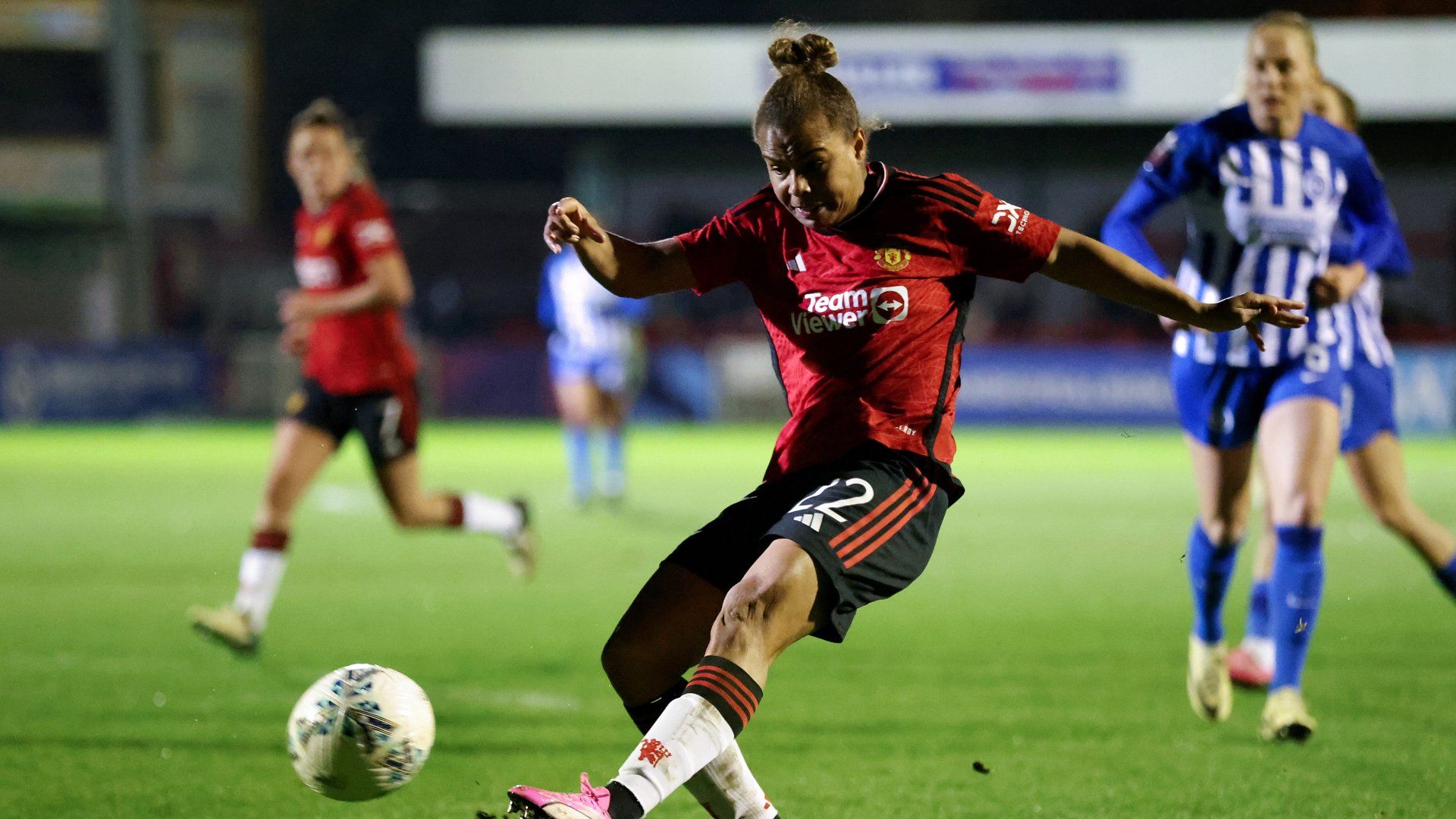 Nikita Parris Brighton Manchester United 2023-24