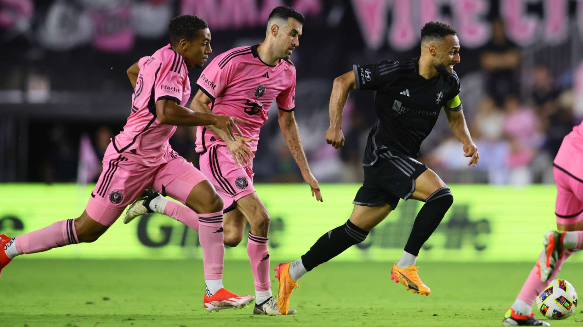 Yannick Bright Sergio Busquets Inter Miami 2024