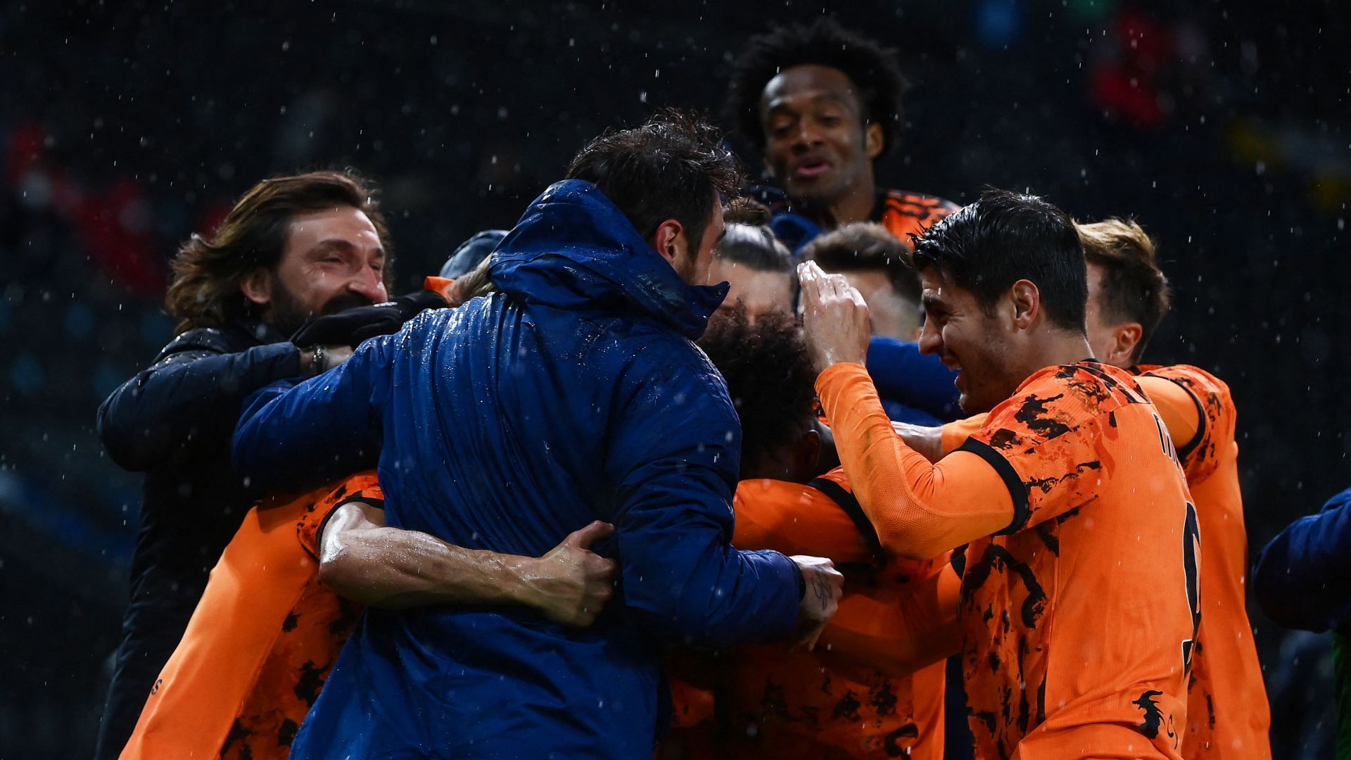 Juventus players celebrating Udinese Juventus Serie A