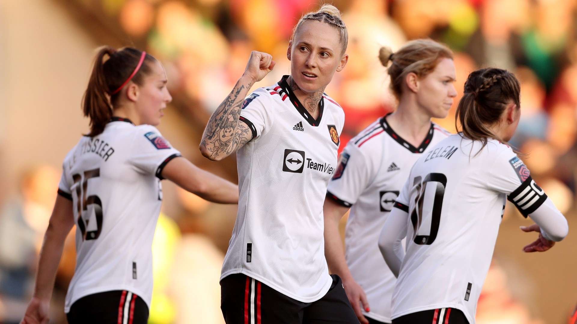 Leah Galton Manchester United vs Aston Villa 2022-23