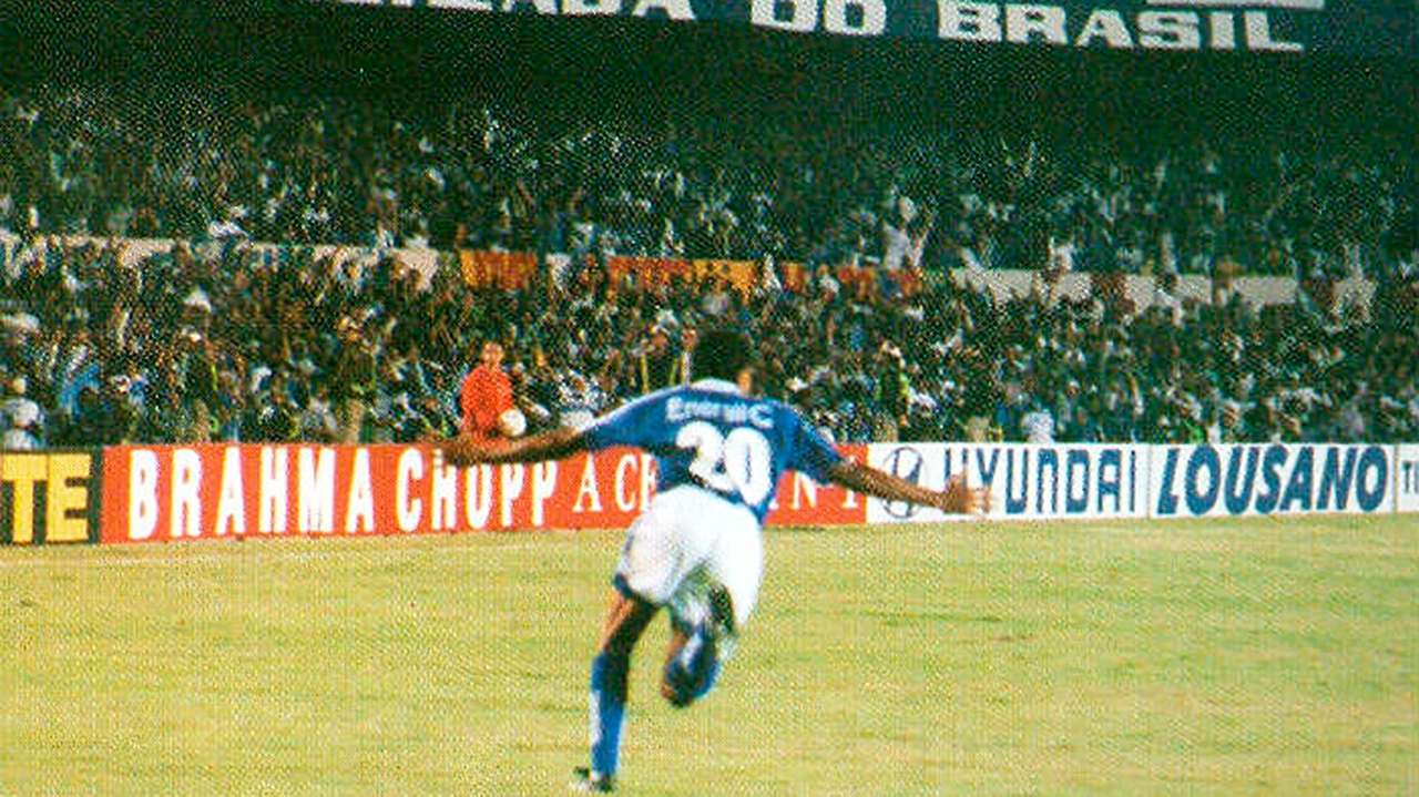 Elivelton Cruzeiro Libertadores 1997