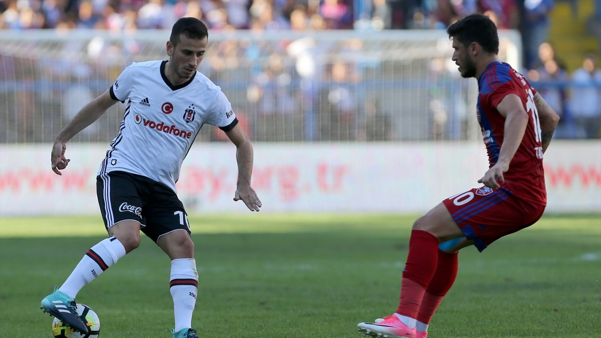 Oguzhan Ozyakup Tanase Karabukspor Besiktas 992017