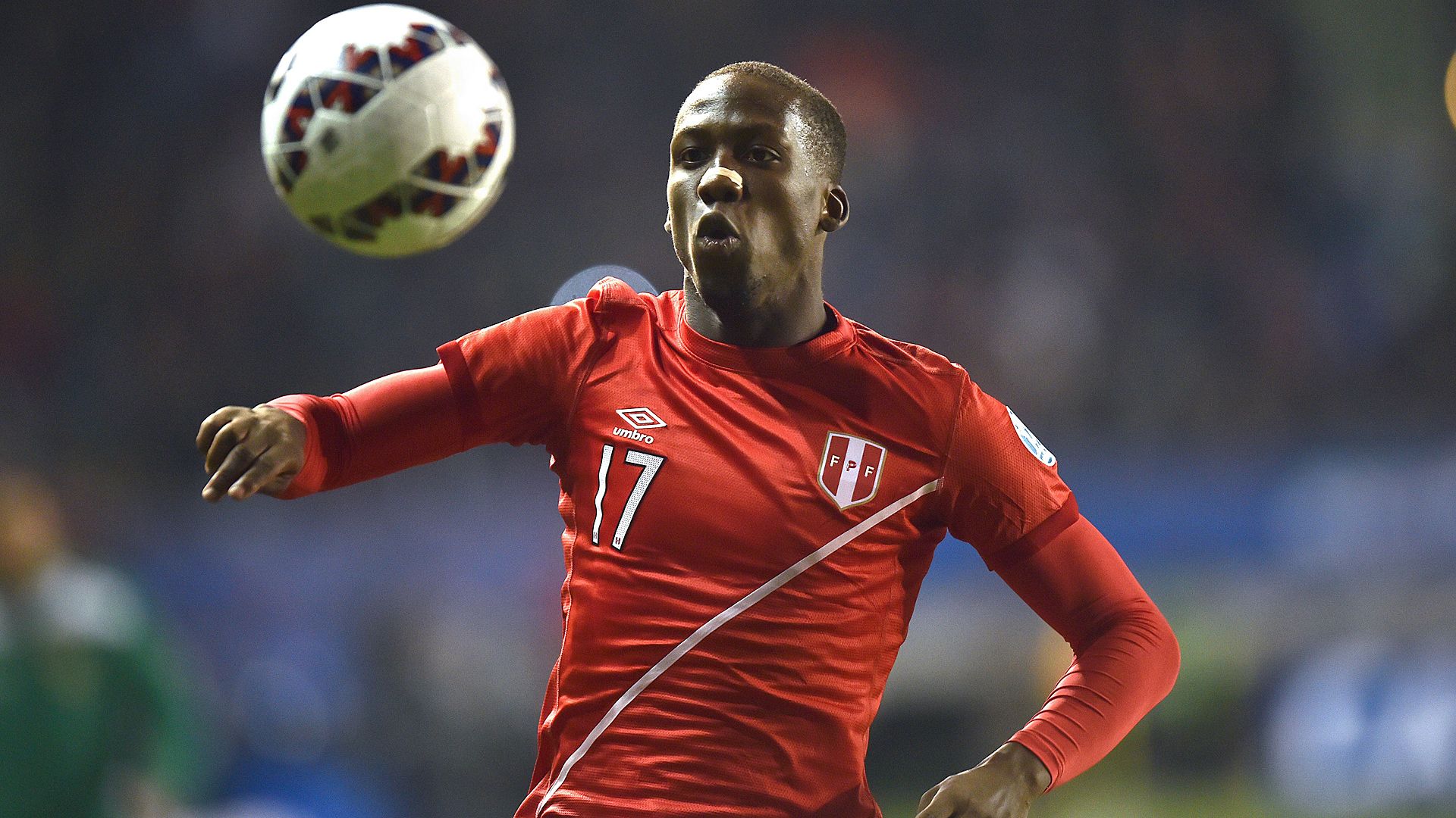 Luis Advincula Peru Bolivien Copa America 06252015