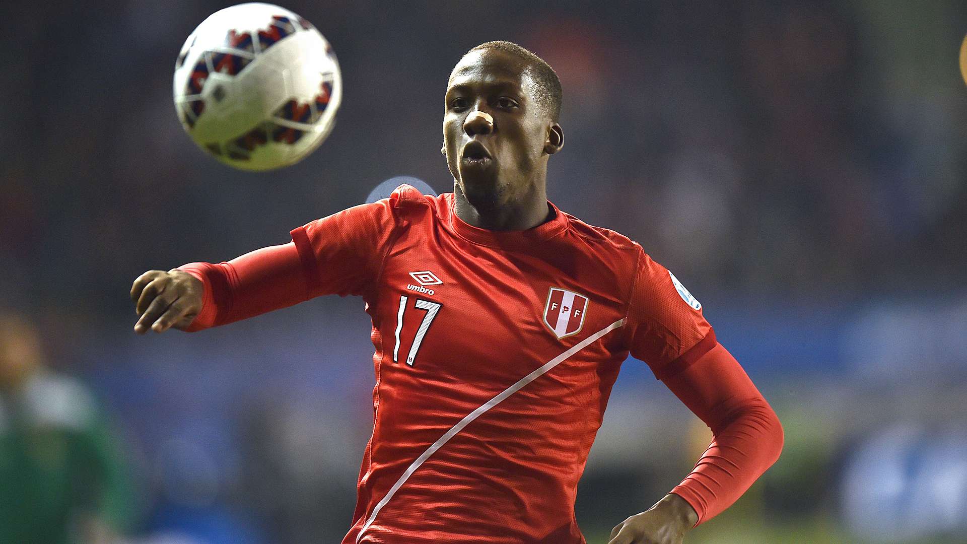 Luis Advincula Peru Bolivien Copa America 06252015
