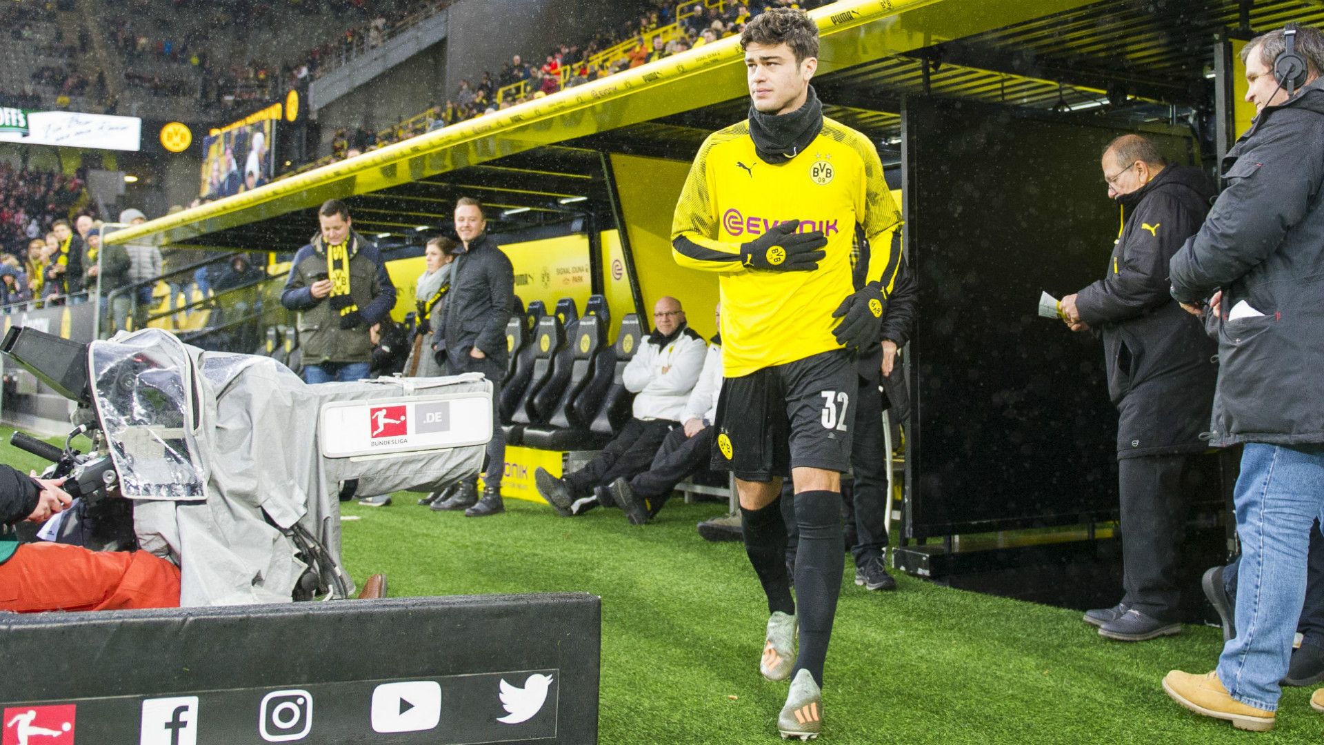 ONLY GERMANY Giovanni Reyna Borussia Dortmund 2019
