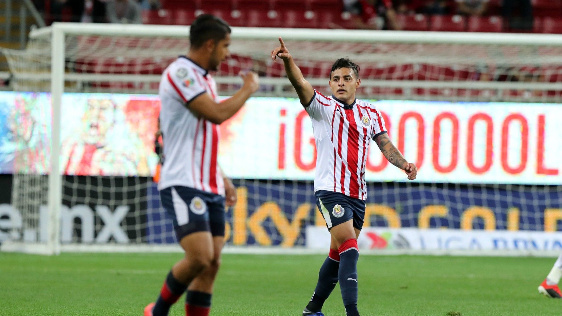 Chivas Atlas Alexis Vega
