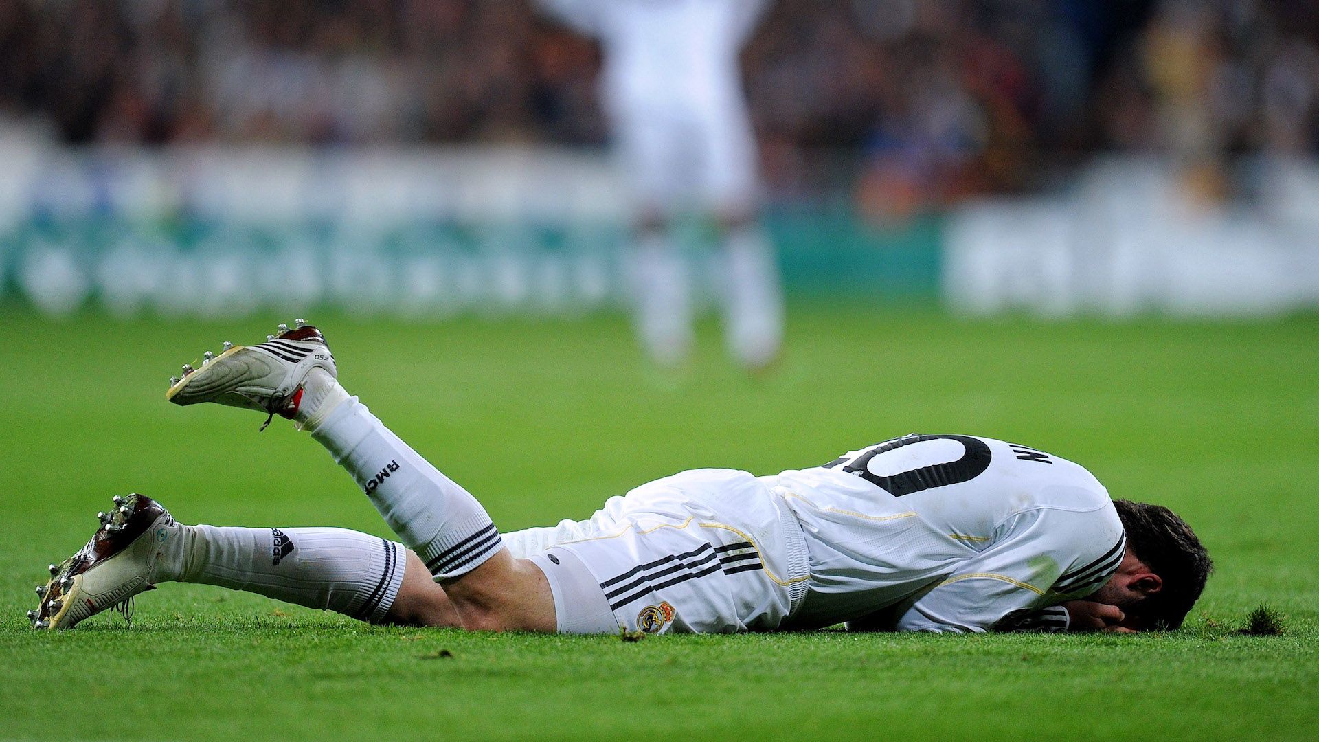 Gonzalo Higuain Real Madrid Olympique Lyon
