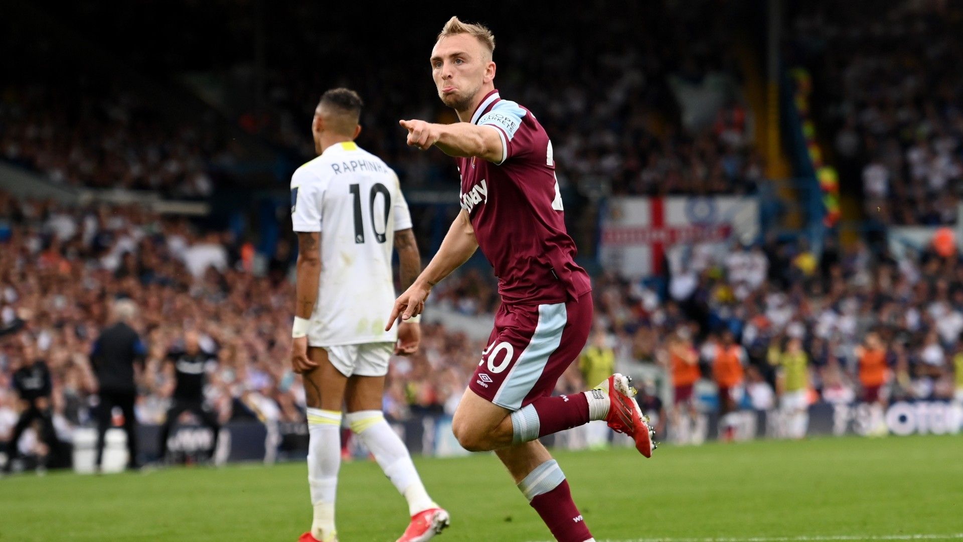Jarrod Bowen West Ham Leeds 2021-22