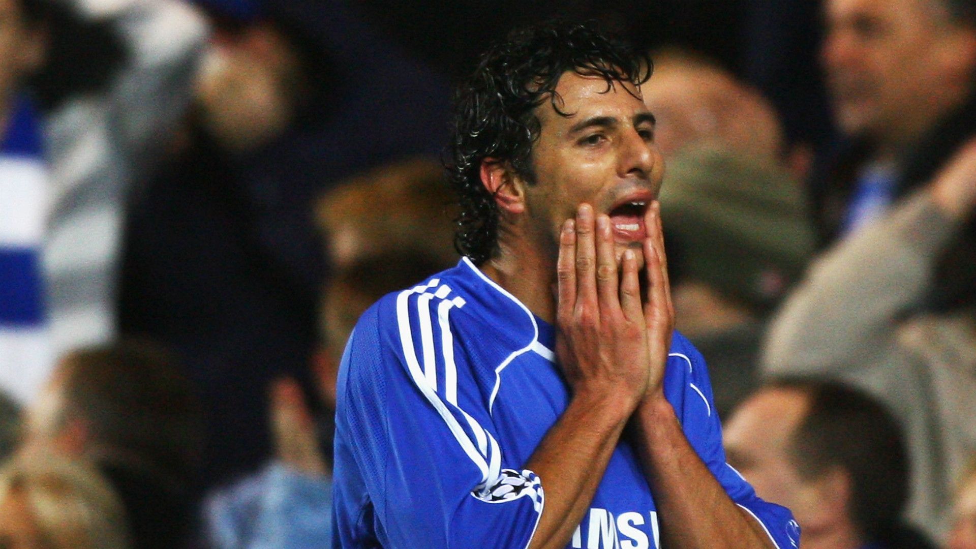Claudio Pizarro Chelsea Champions League 11122007
