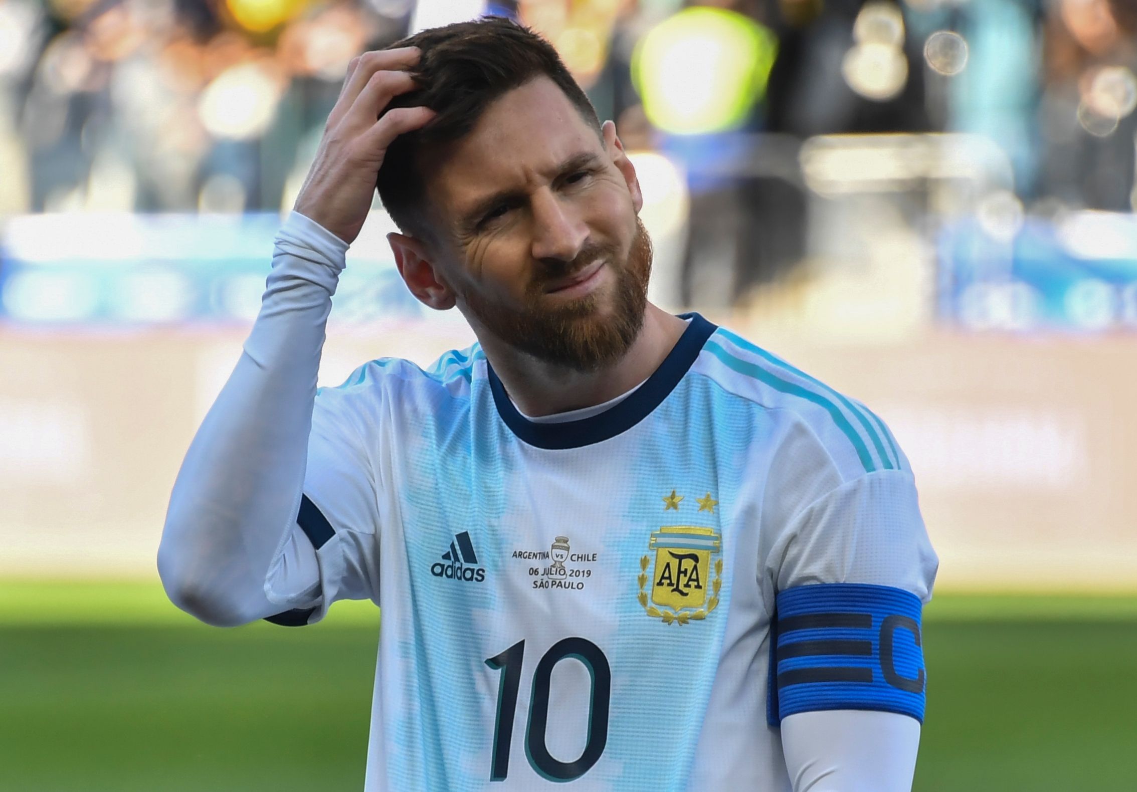 Lionel Messi após expulsão contra o Chile