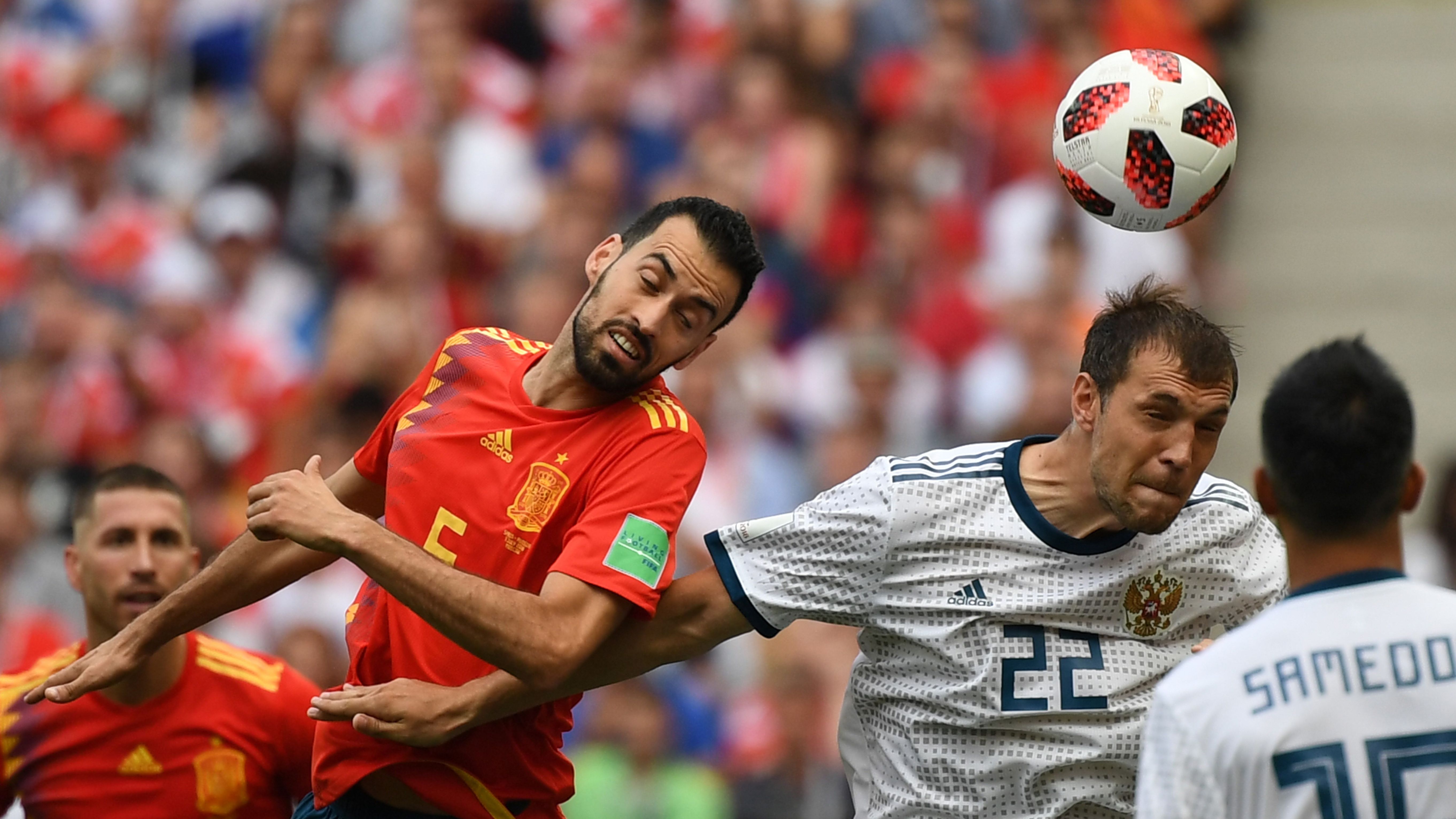 Sergio Busquets Artem Dzyuba España Rusia Spain Russia 01072018