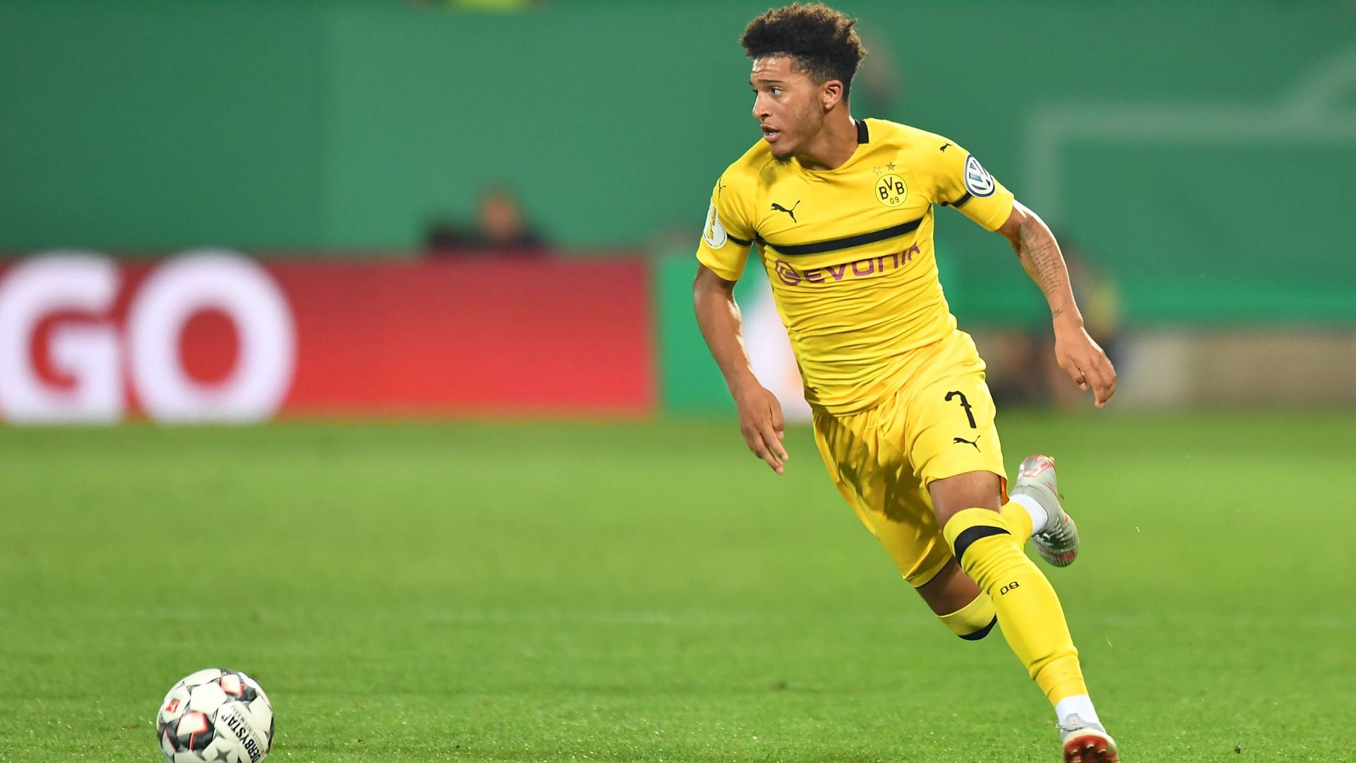 GERMANY ONLY Jadon Sancho Borussia Dortmund BVB DFB Pokal 0818