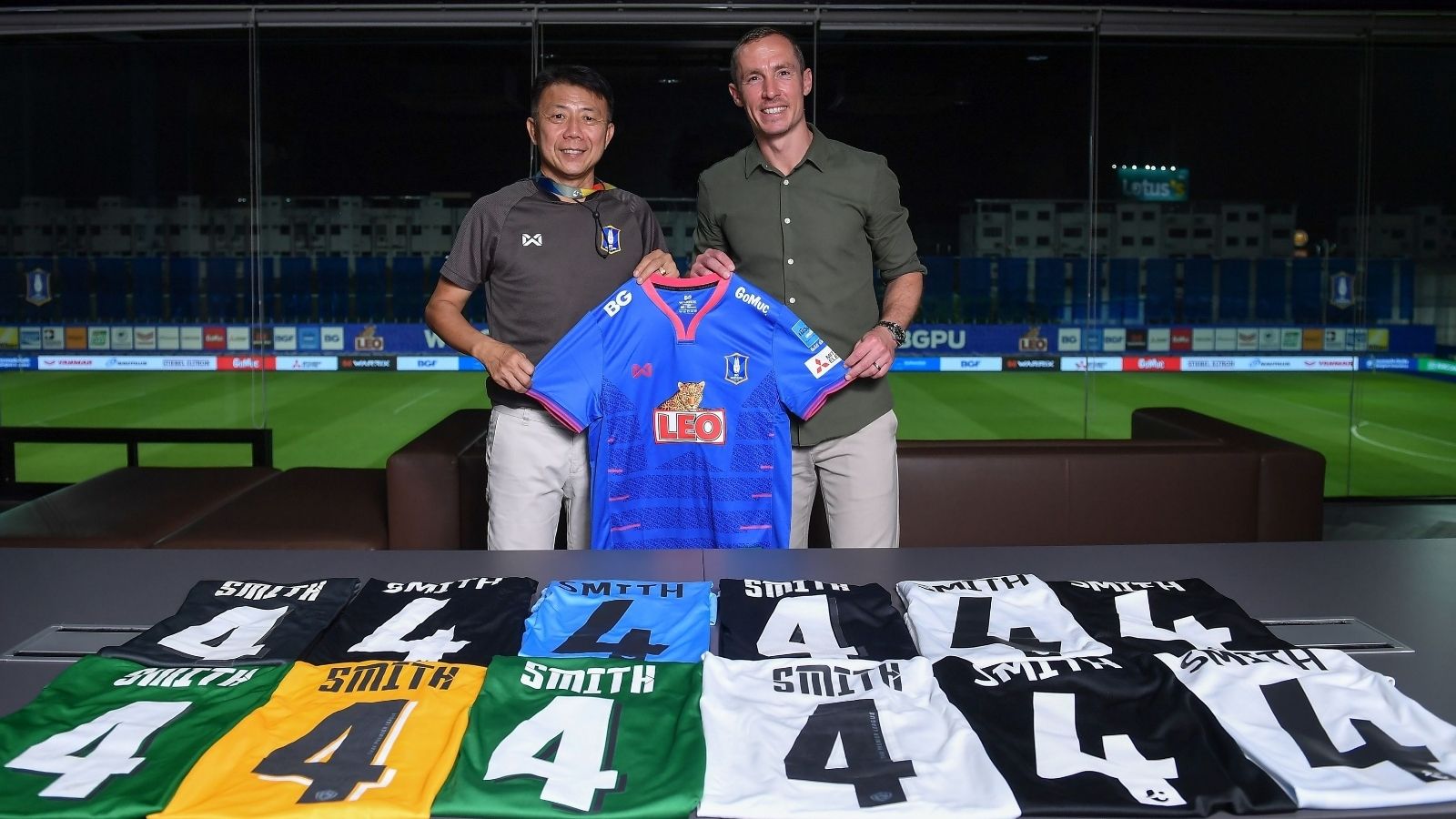 แมทธิว สมิธ