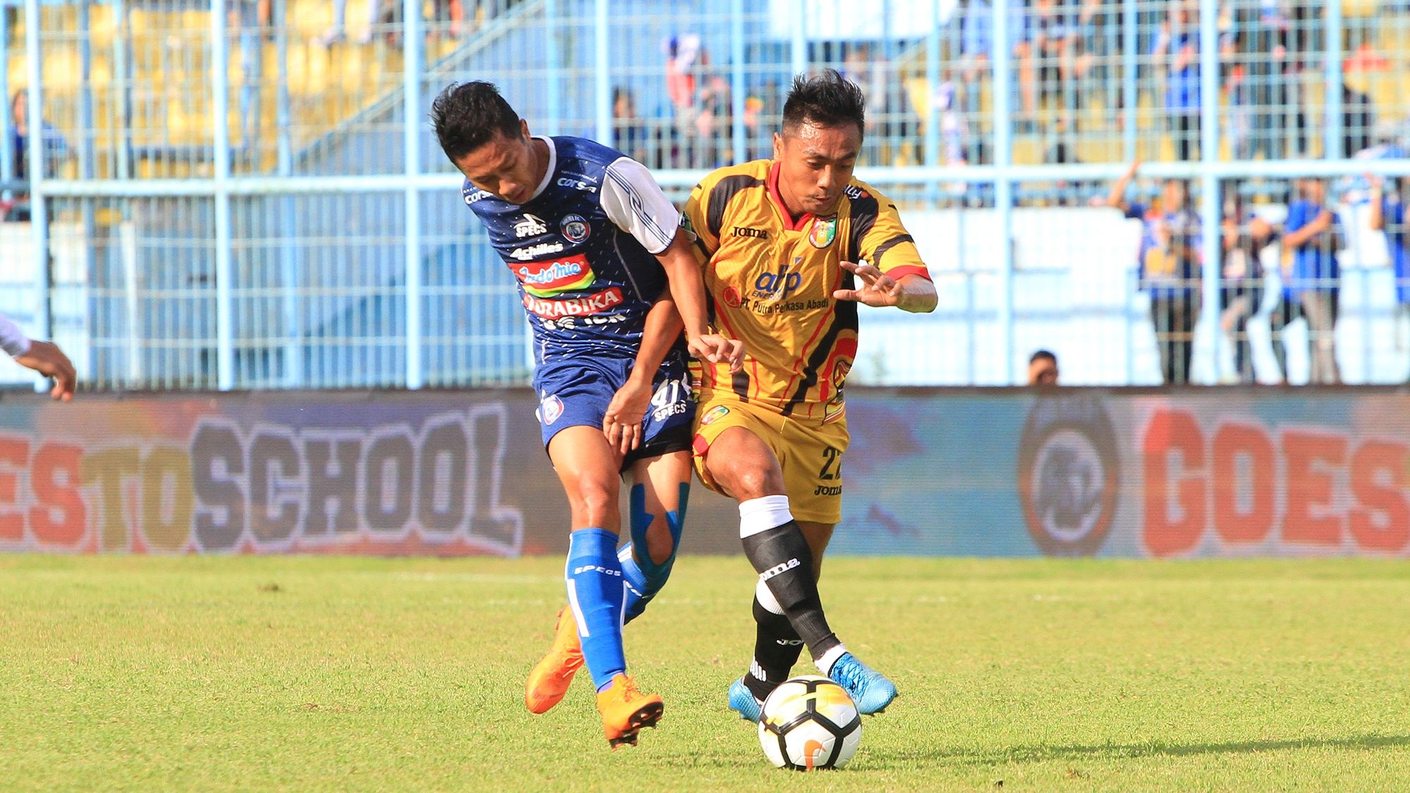 Dedik Setiawan - Arema FC & Dedi Hartono - Mitra Kukar
