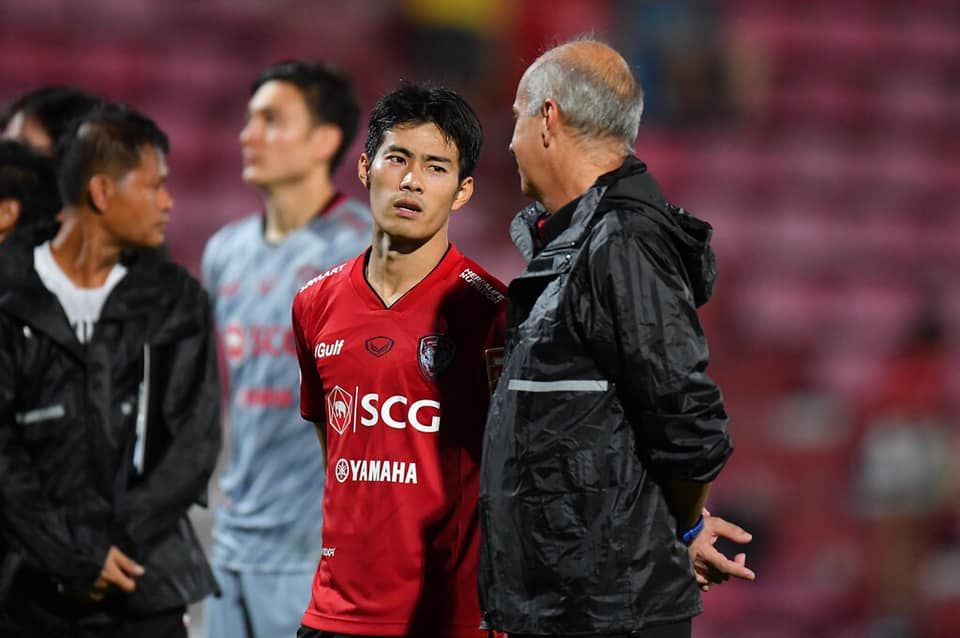 สารัช อยู่เย็น