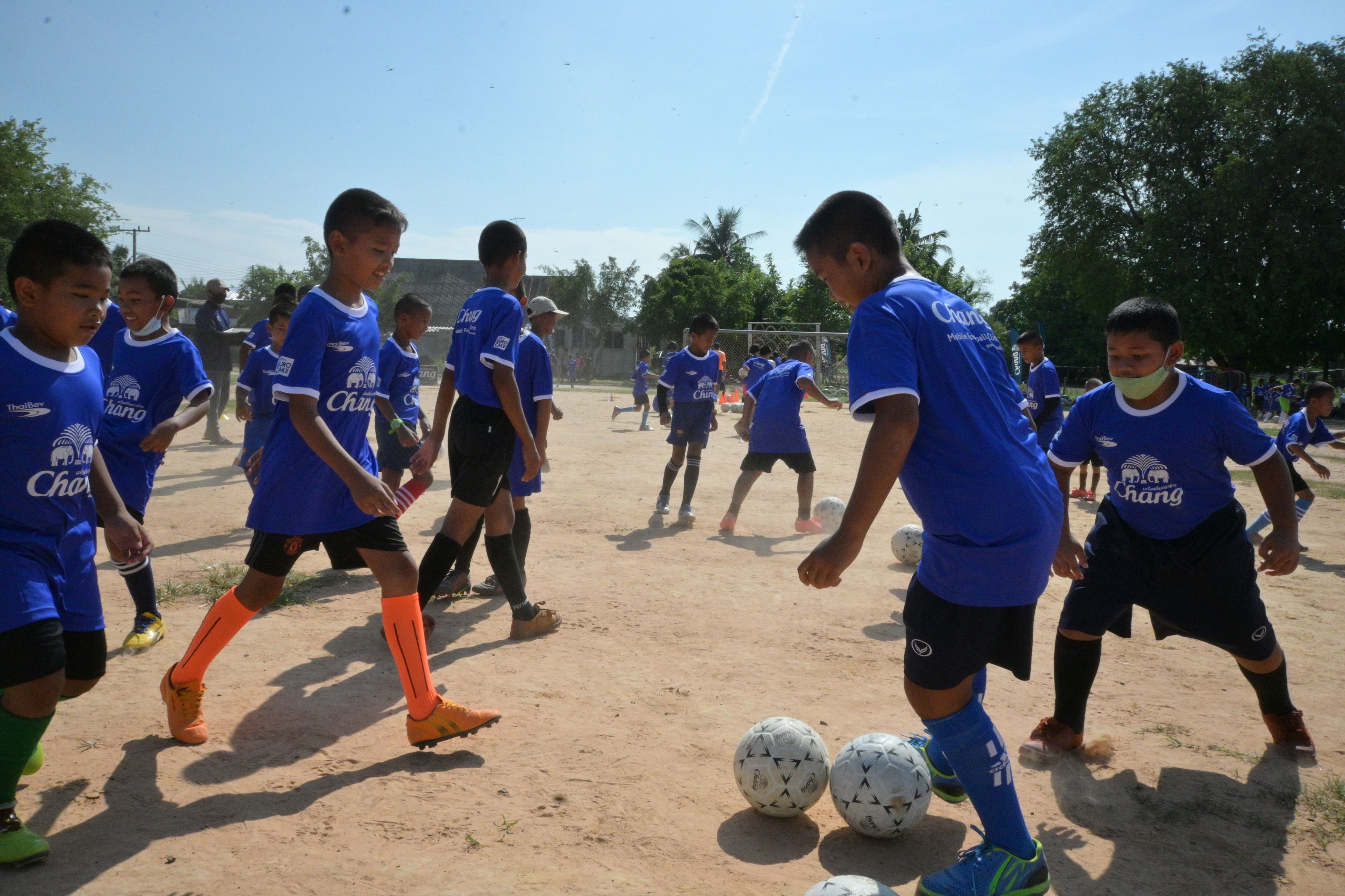 ช้าง โมบาย ฟุตบอล คลินิก ปีที่ 9 สนาม 2