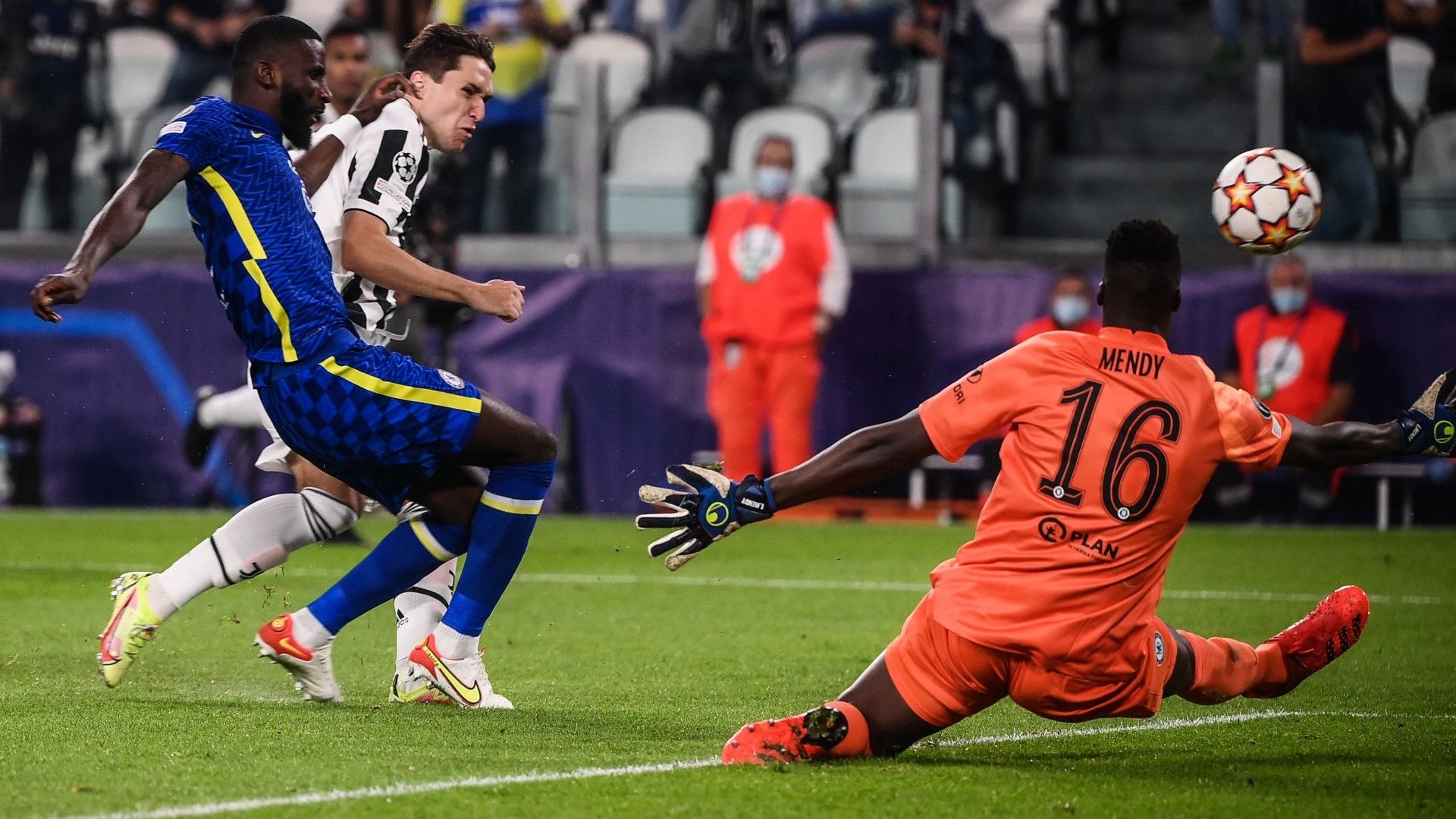 Chiesa goal Juventus Chelsea