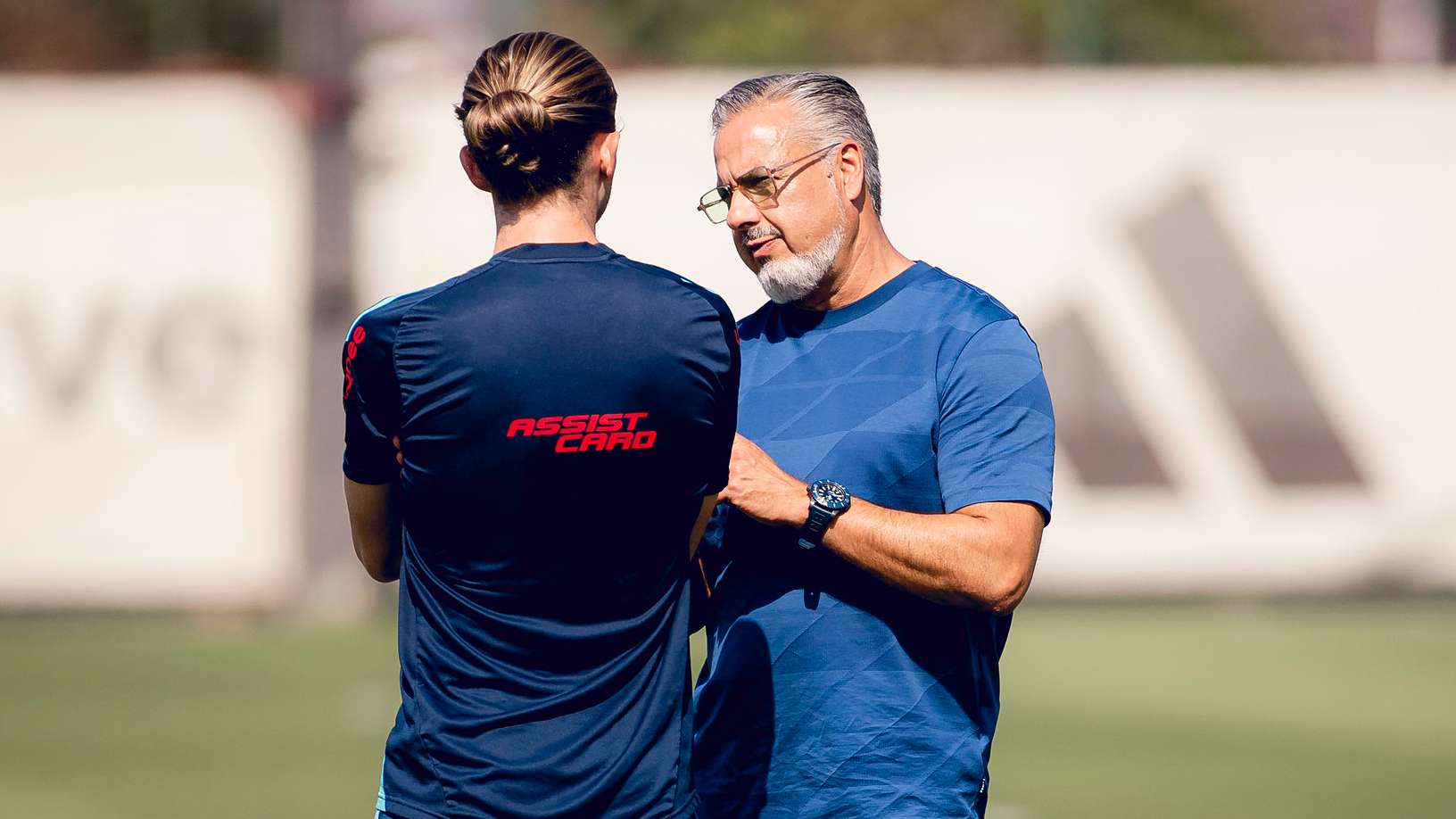 Filipe Luís, técnico, e Jose Boto, diretor técnico do clube, em 2025