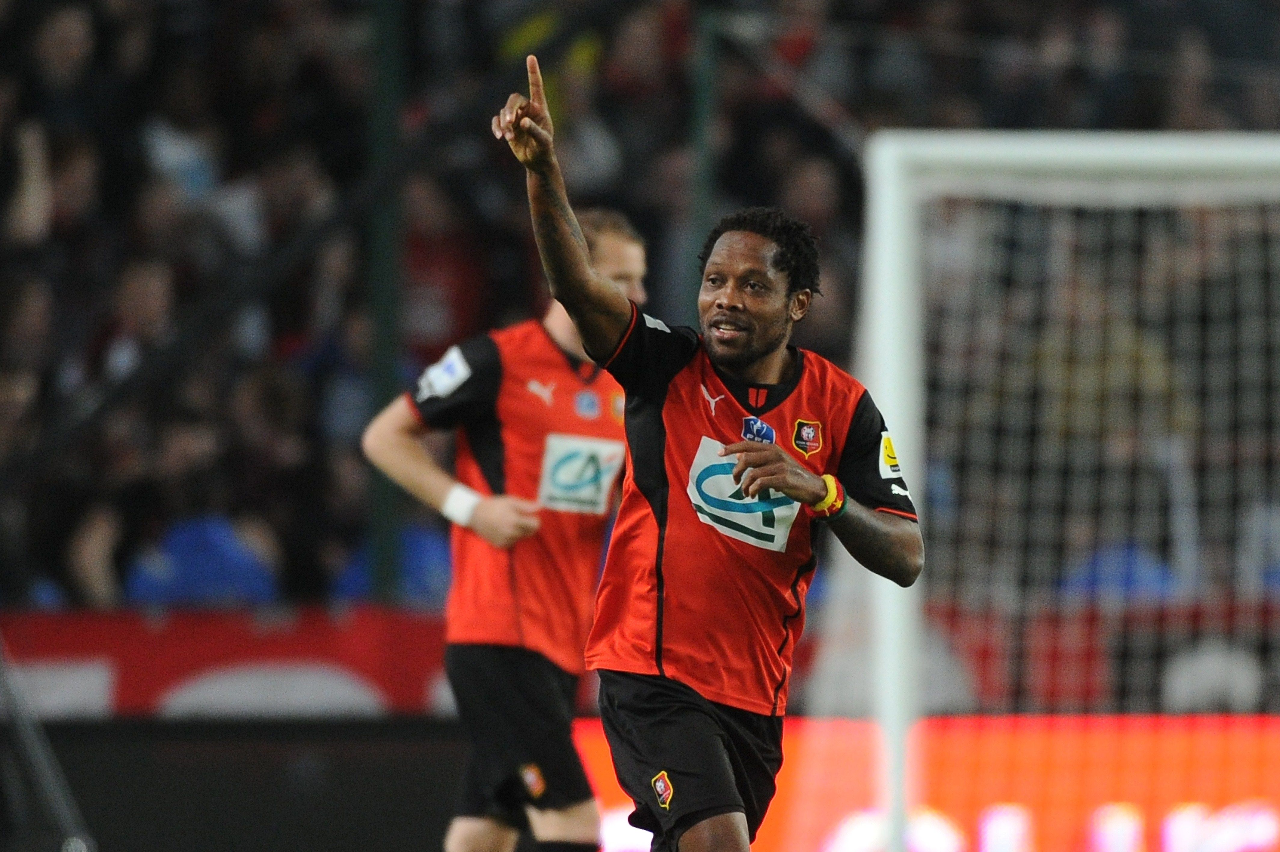 Rennes midfielder Jean Makoun