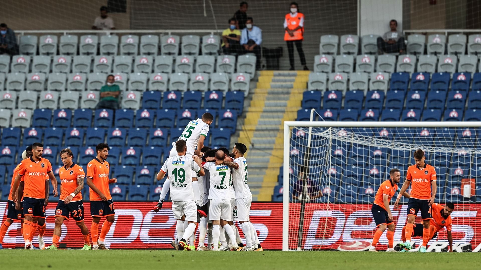 Basaksehir Alanyaspor