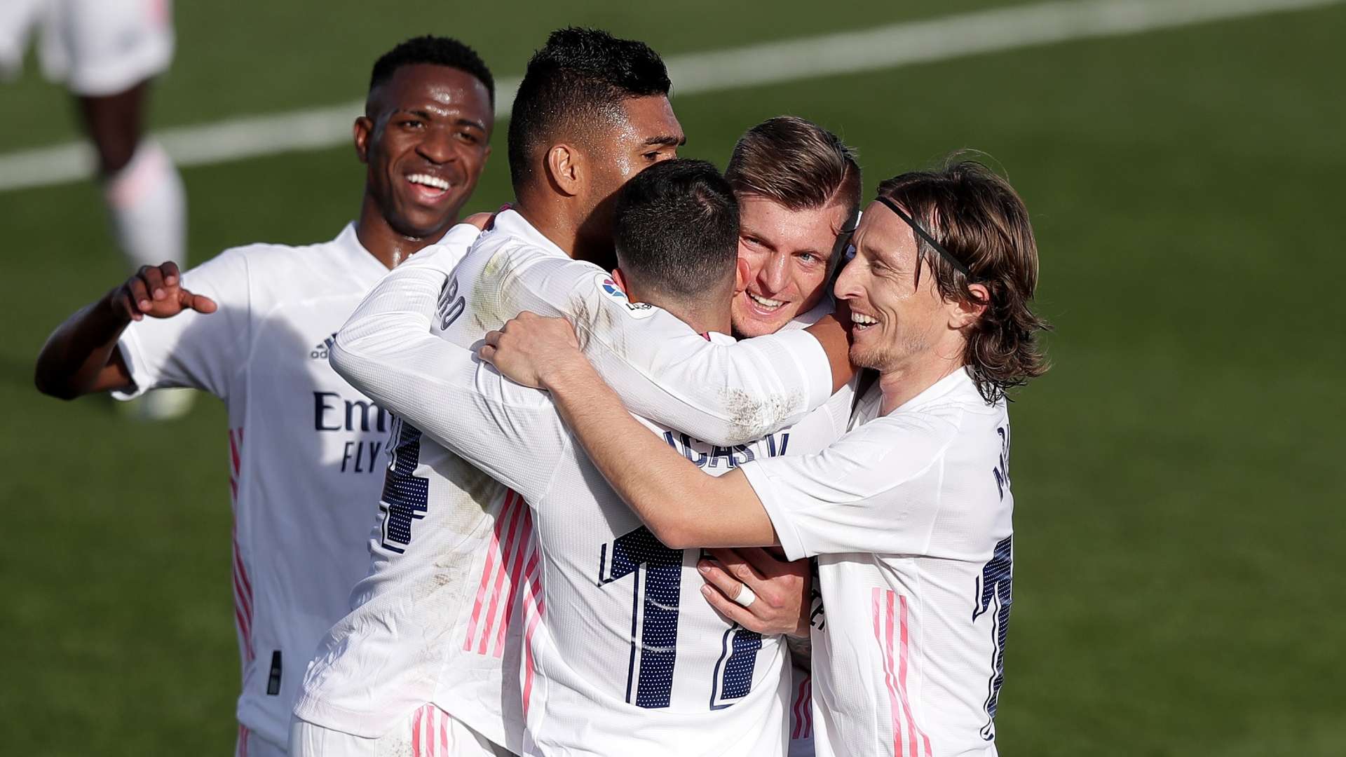 Real Madrid Kroos Valencia 2021