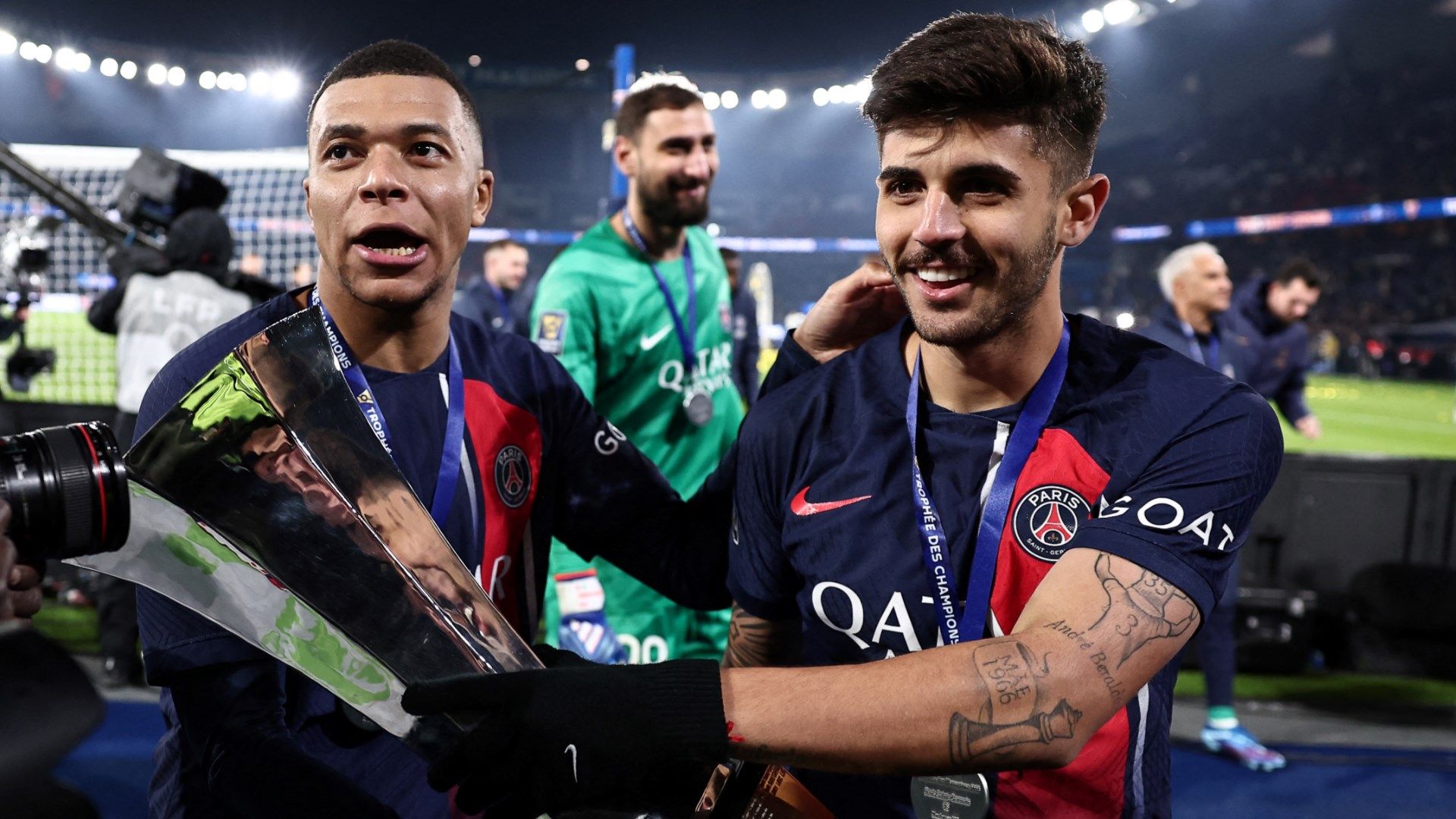 Kylian Mbappe Lucas Beraldo PSG 2023-24