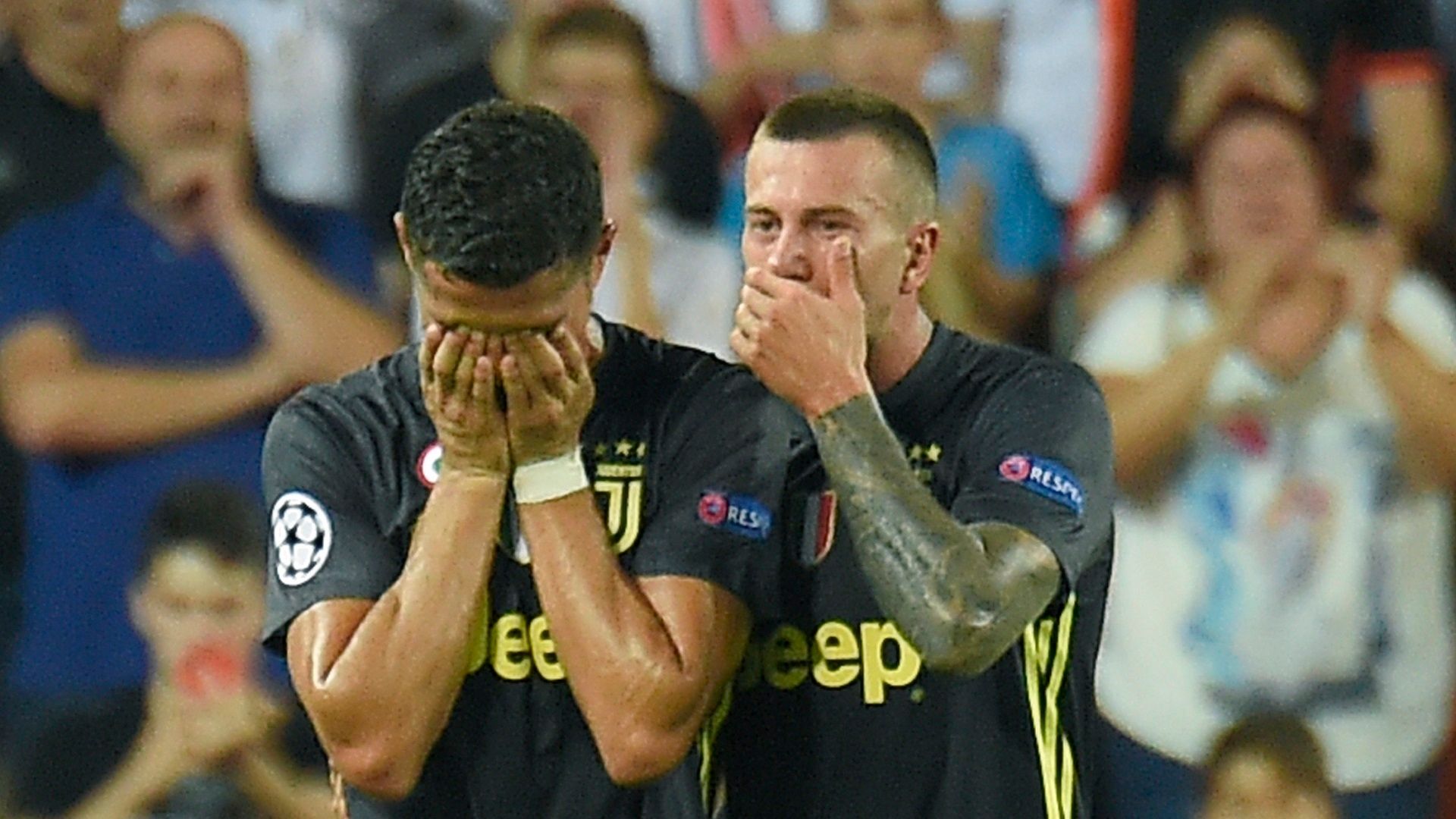 Cristiano Ronaldo Federico Bernardeschi Juventus Valencia 1909208