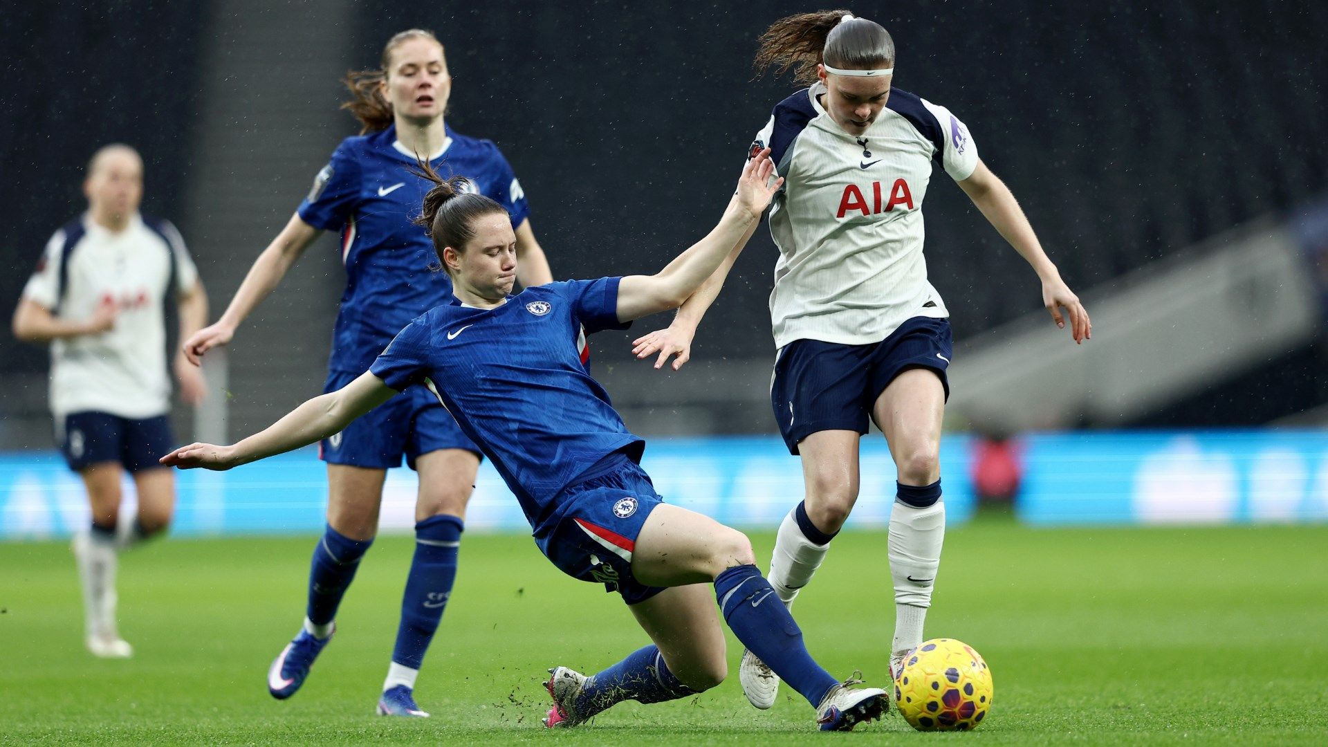 Veerle Buurman Signe Gaupset Chelsea Tottenham Women 2025-26