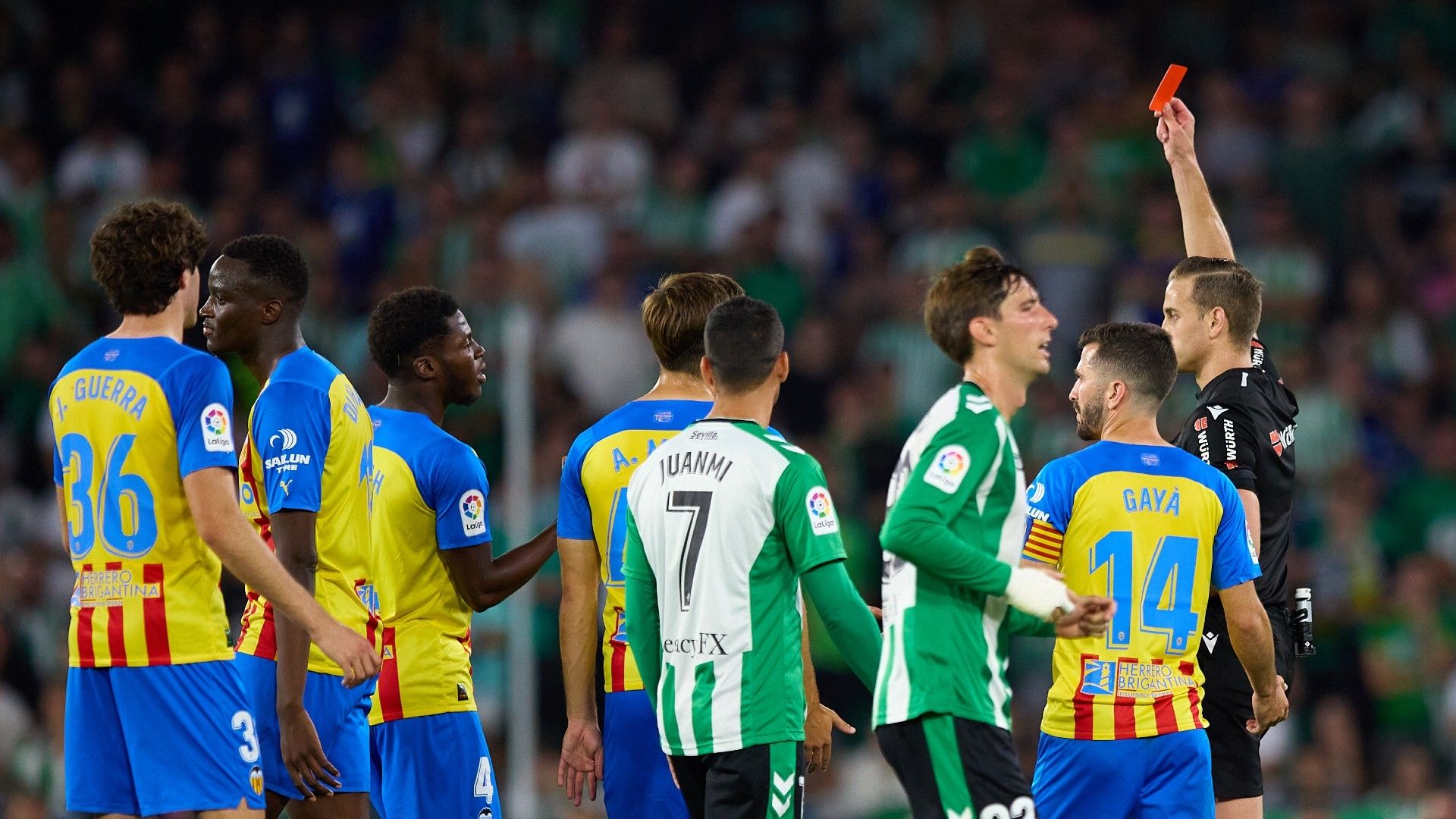 Musah Valencia red 2023