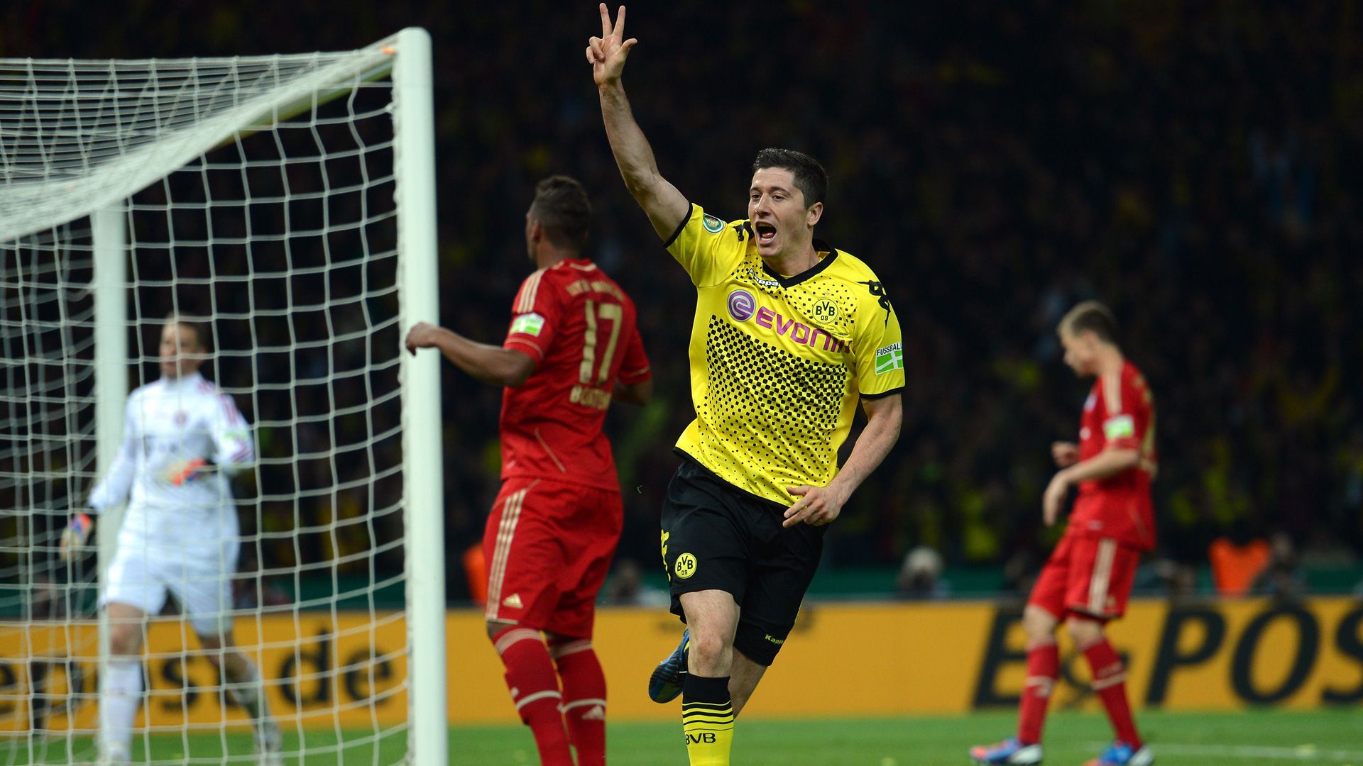 Robert Lewandowski Borussia Dortmund DFB Pokal Final 2012